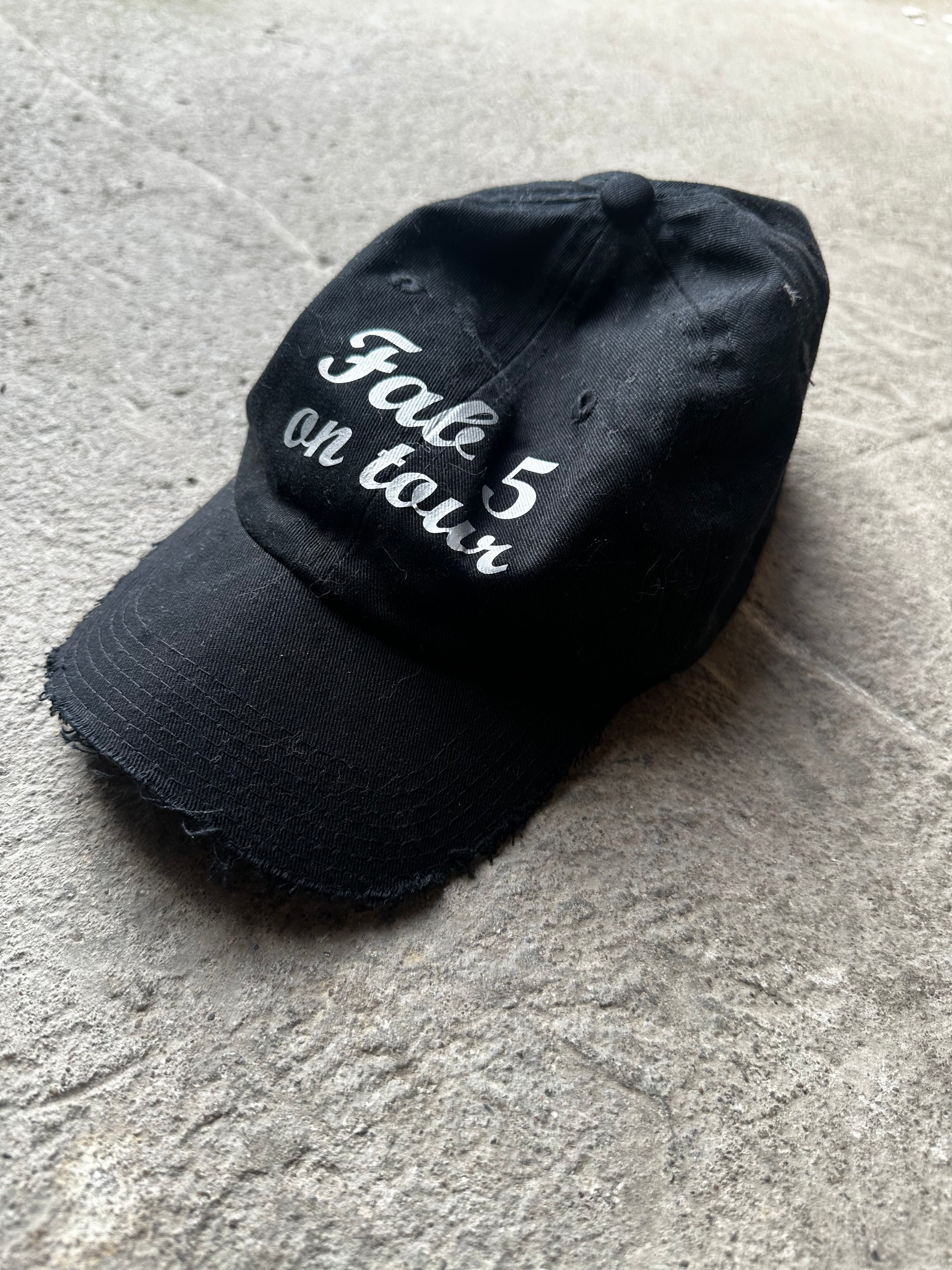 Fab 5 On Tour Distressed Cap | Black