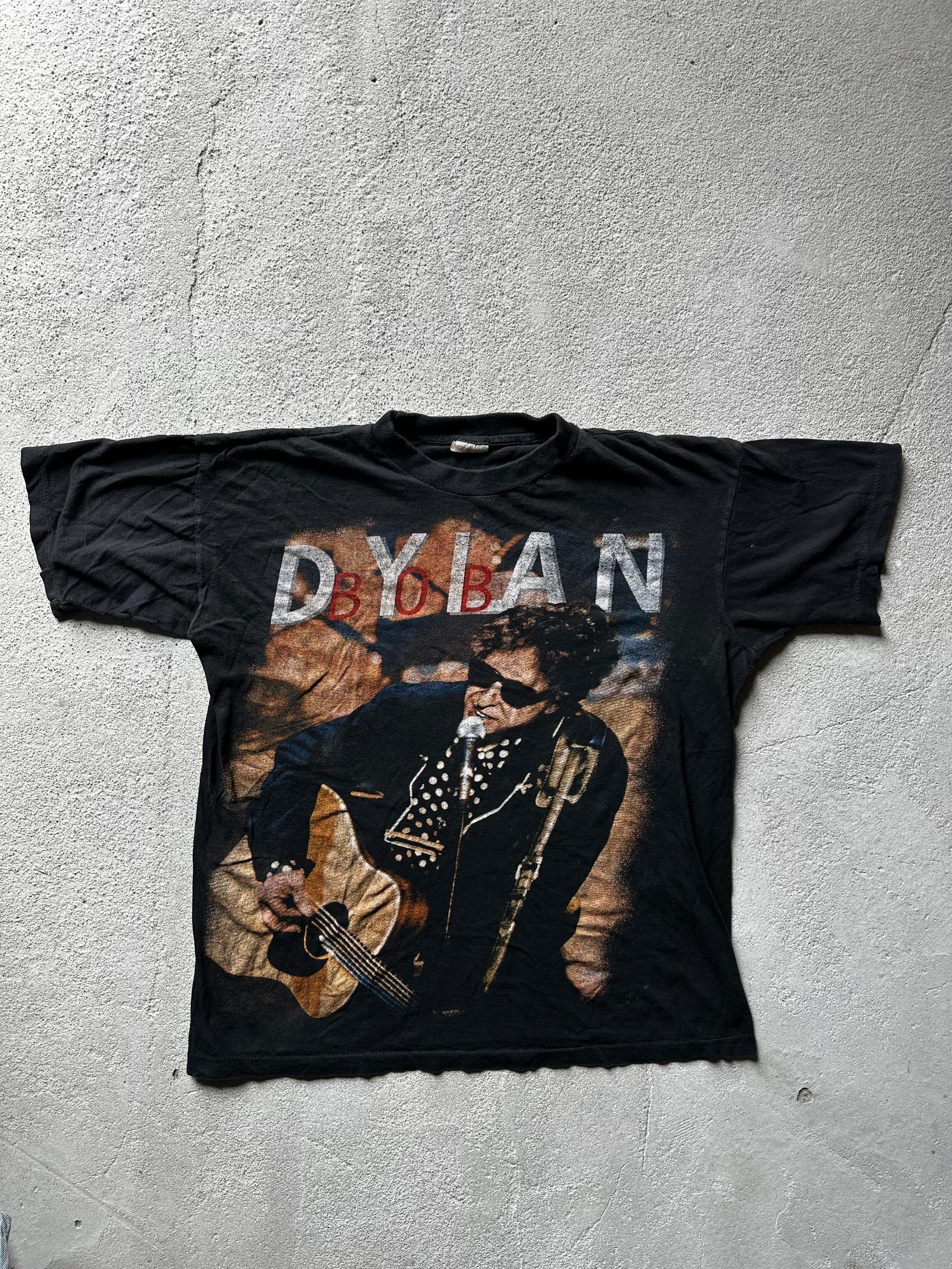 Bob Dylan Tour 1996 Vintage Tee – Black | Size M/L