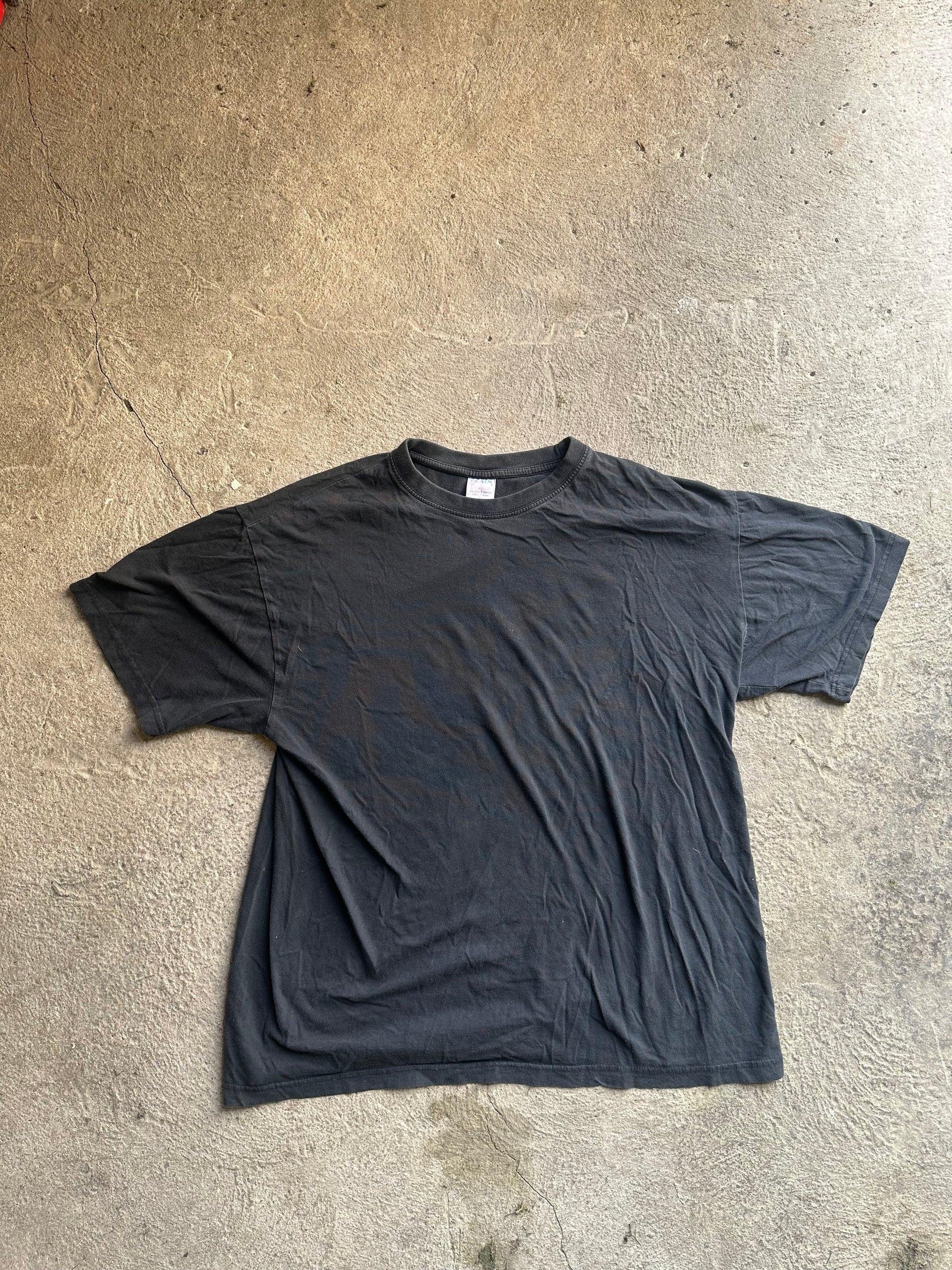 Vintage 2000s Faded Black T-Shirt | Size XL