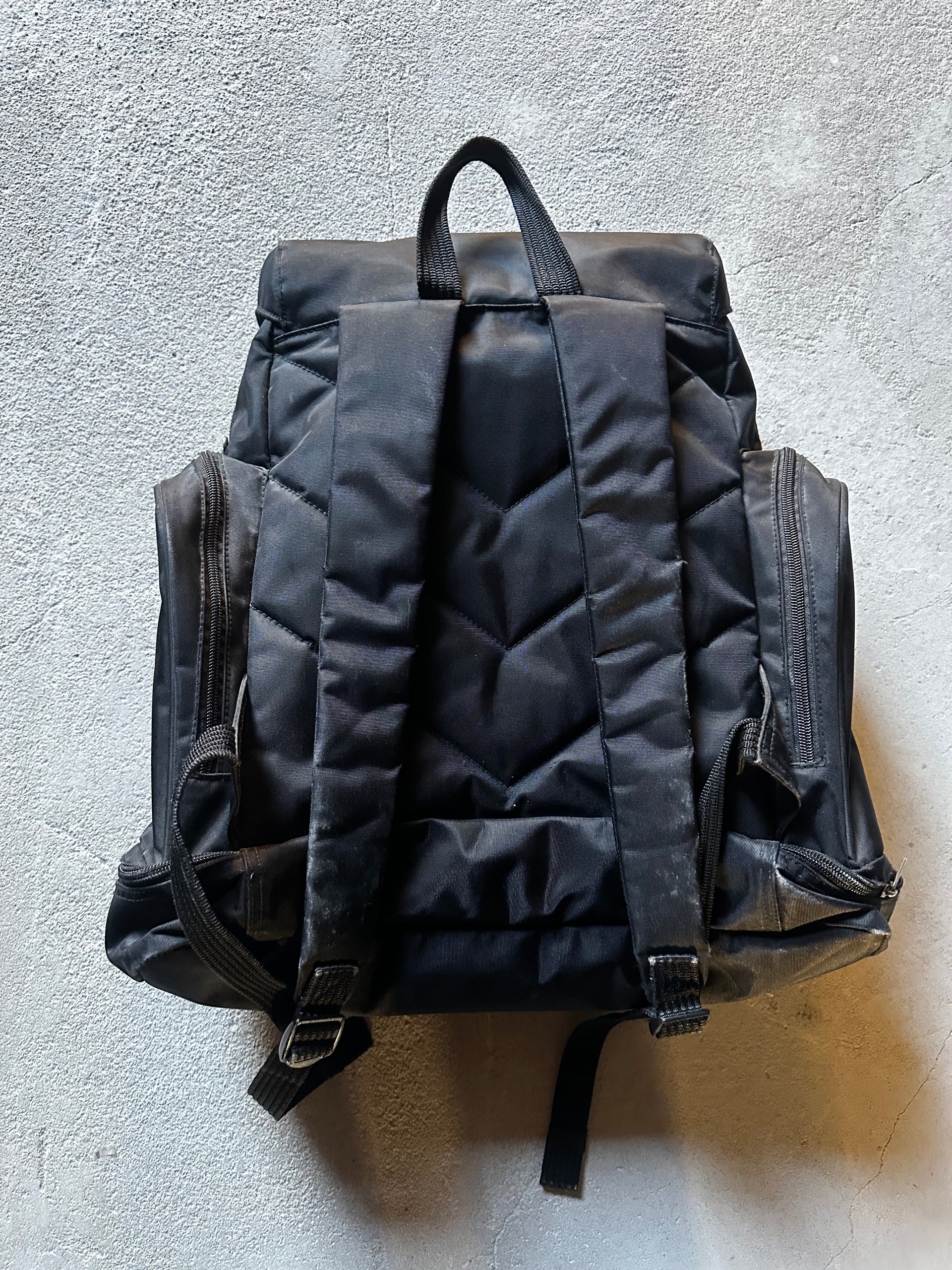 Sällsynt Nike ryggsäck 2000-tal i minimalistisk stil med outdoor-feeling