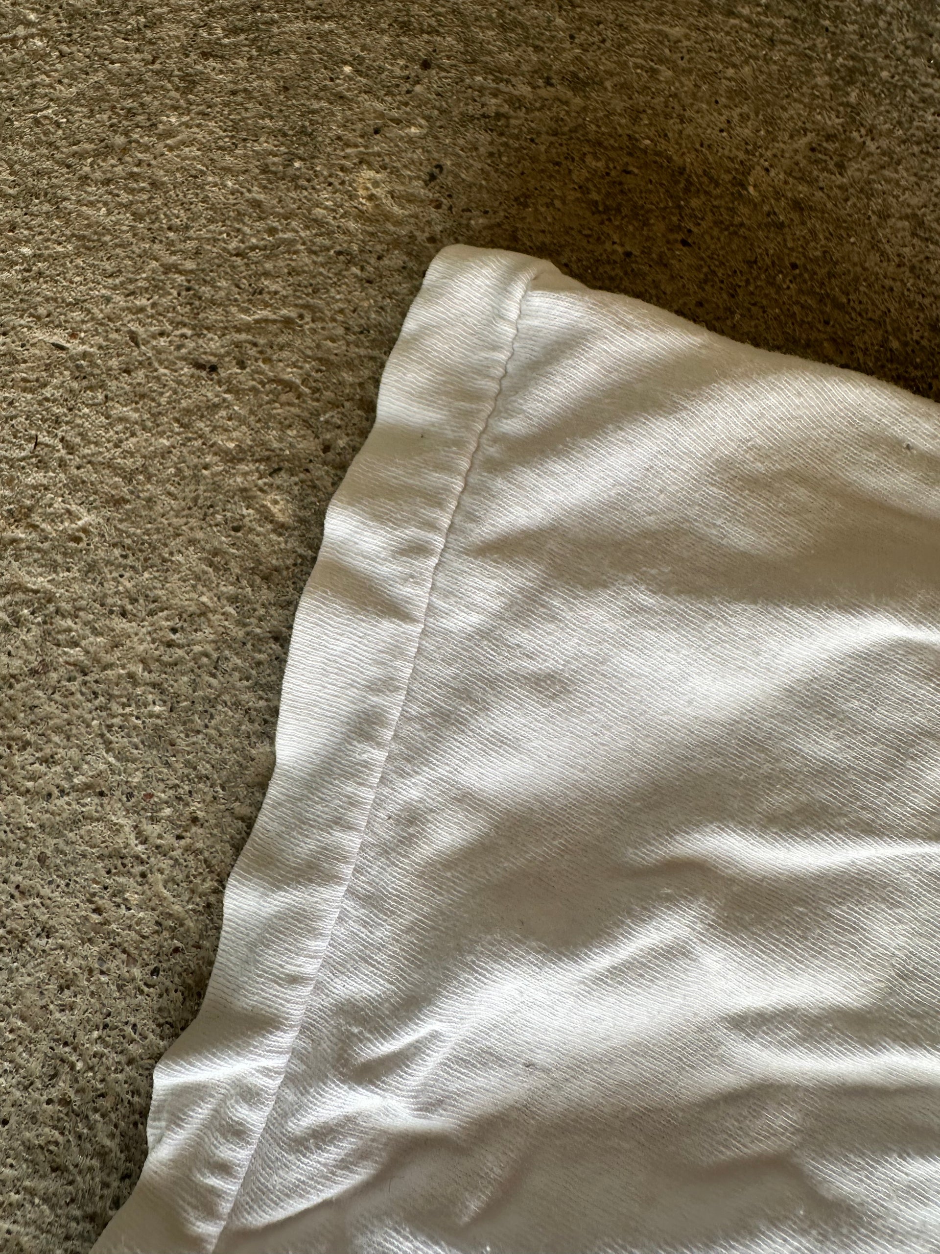 90s Vintage White Blank Single Stitch Tee | Size L/XL