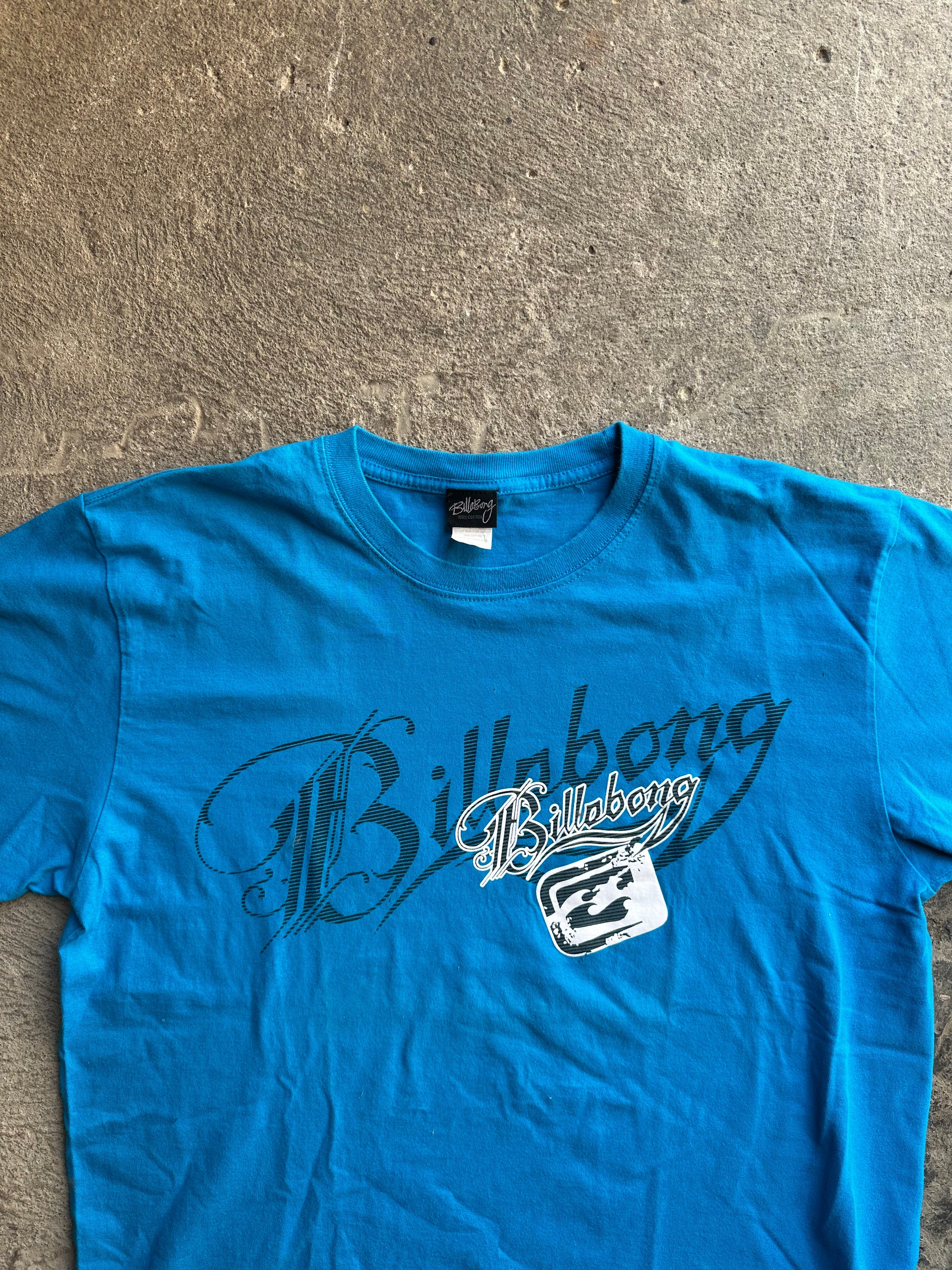 Billabong Graphic Logo T-shirt 2000s | Size L