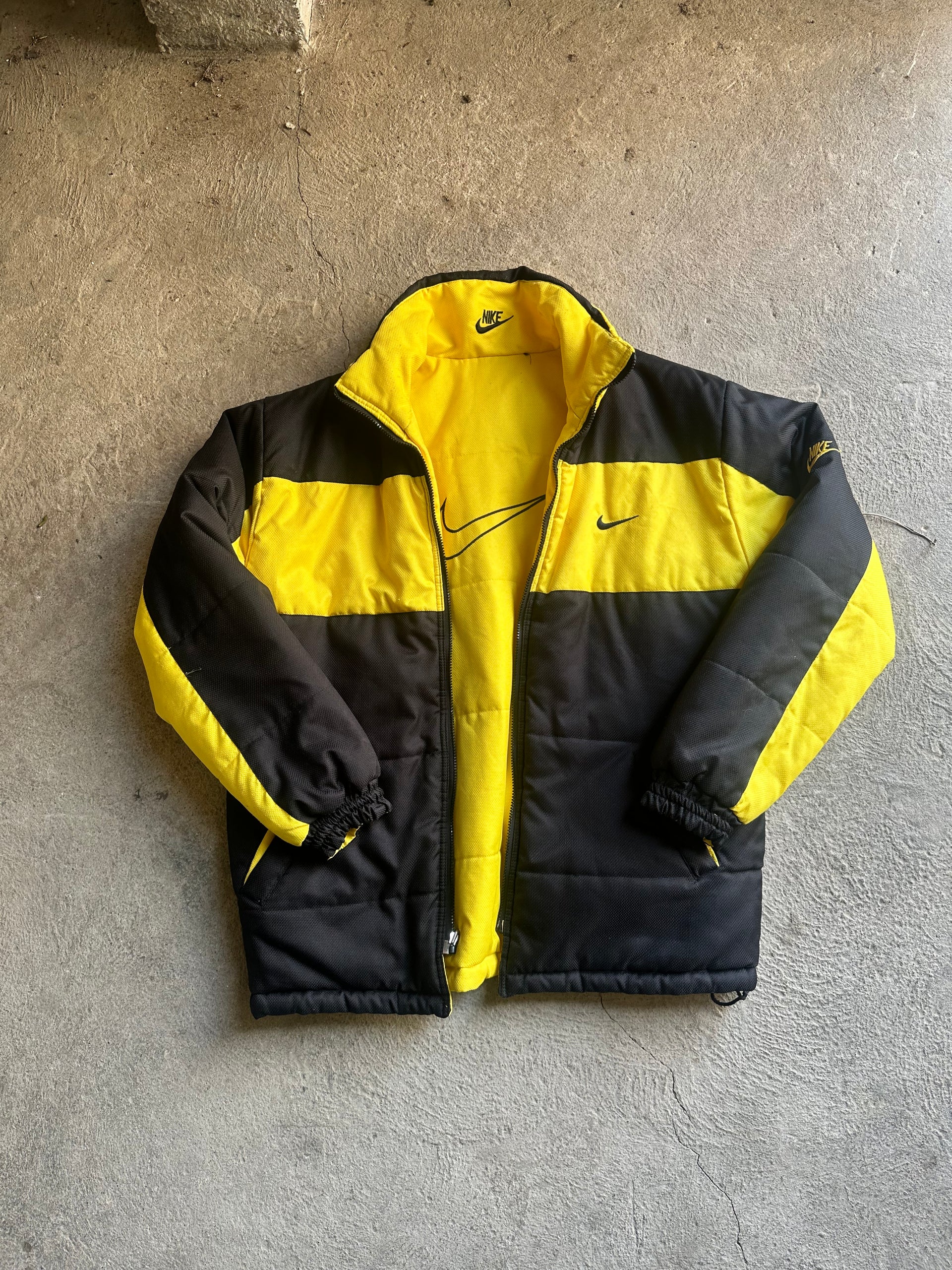 Vintage Nike Reversible Puffer Jacket Yellow/Black | Size XL
