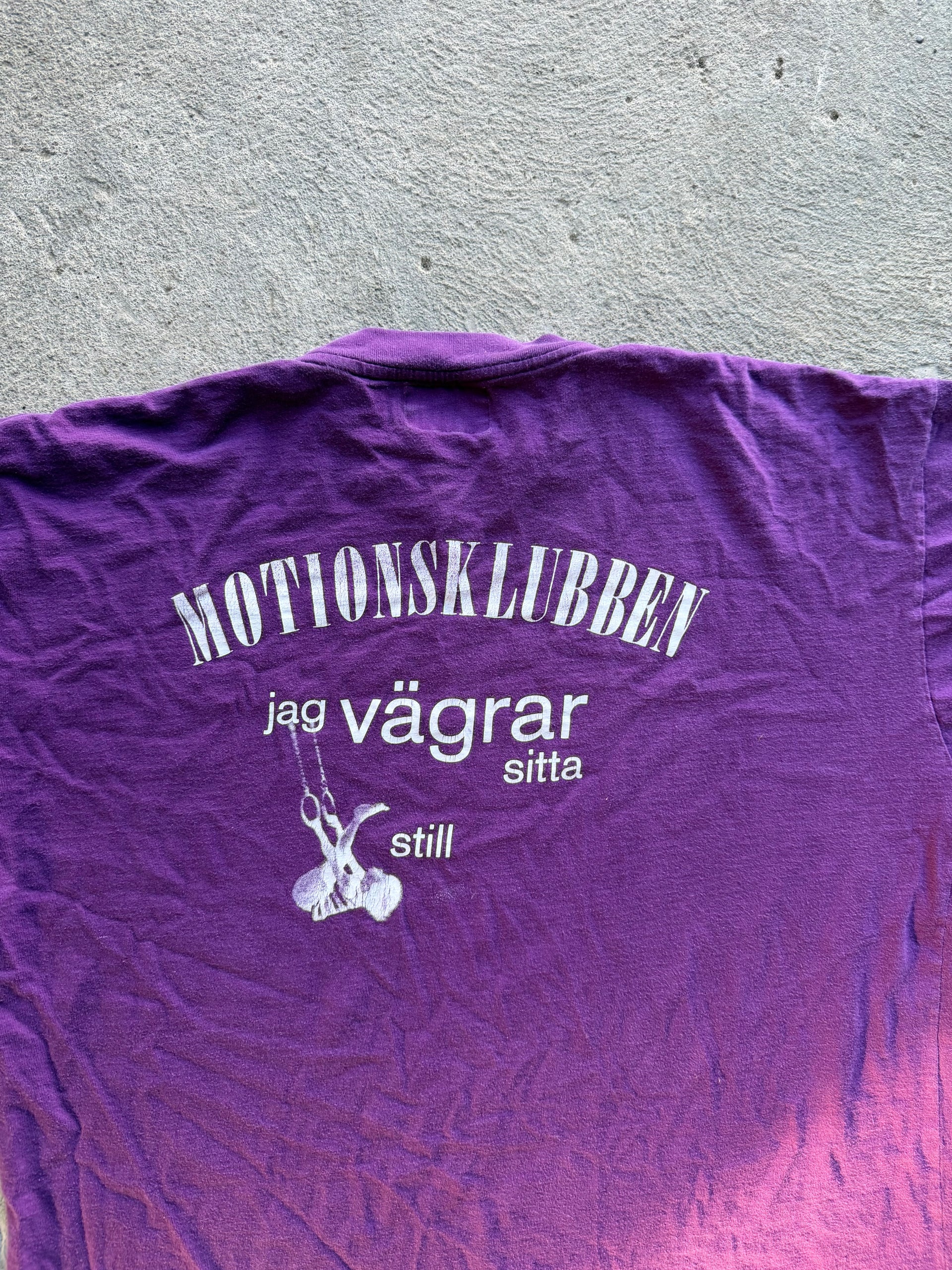 Motionsklubben 90s Single Stitch Tee | Size XL