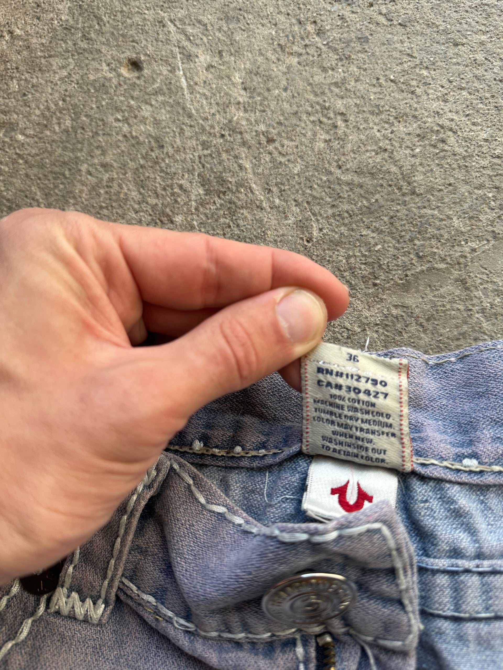 True Religion Flap Pocket Jean Shorts 2000s | Size W36