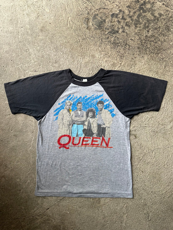 1986 Queen Magic Tour Raglan Vintage Tee | Size M