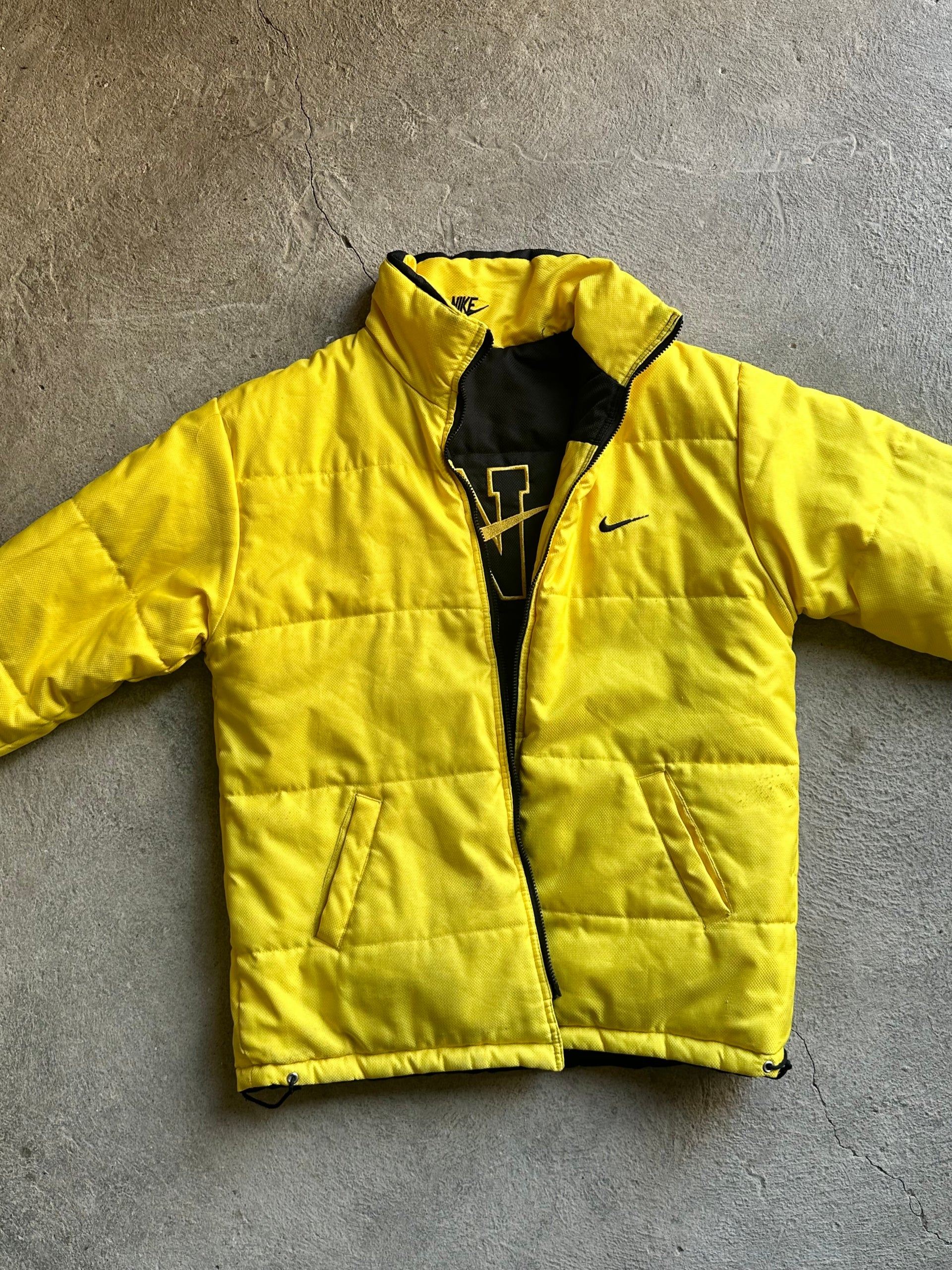 Vintage Nike Reversible Puffer Jacket Yellow/Black | Size XL