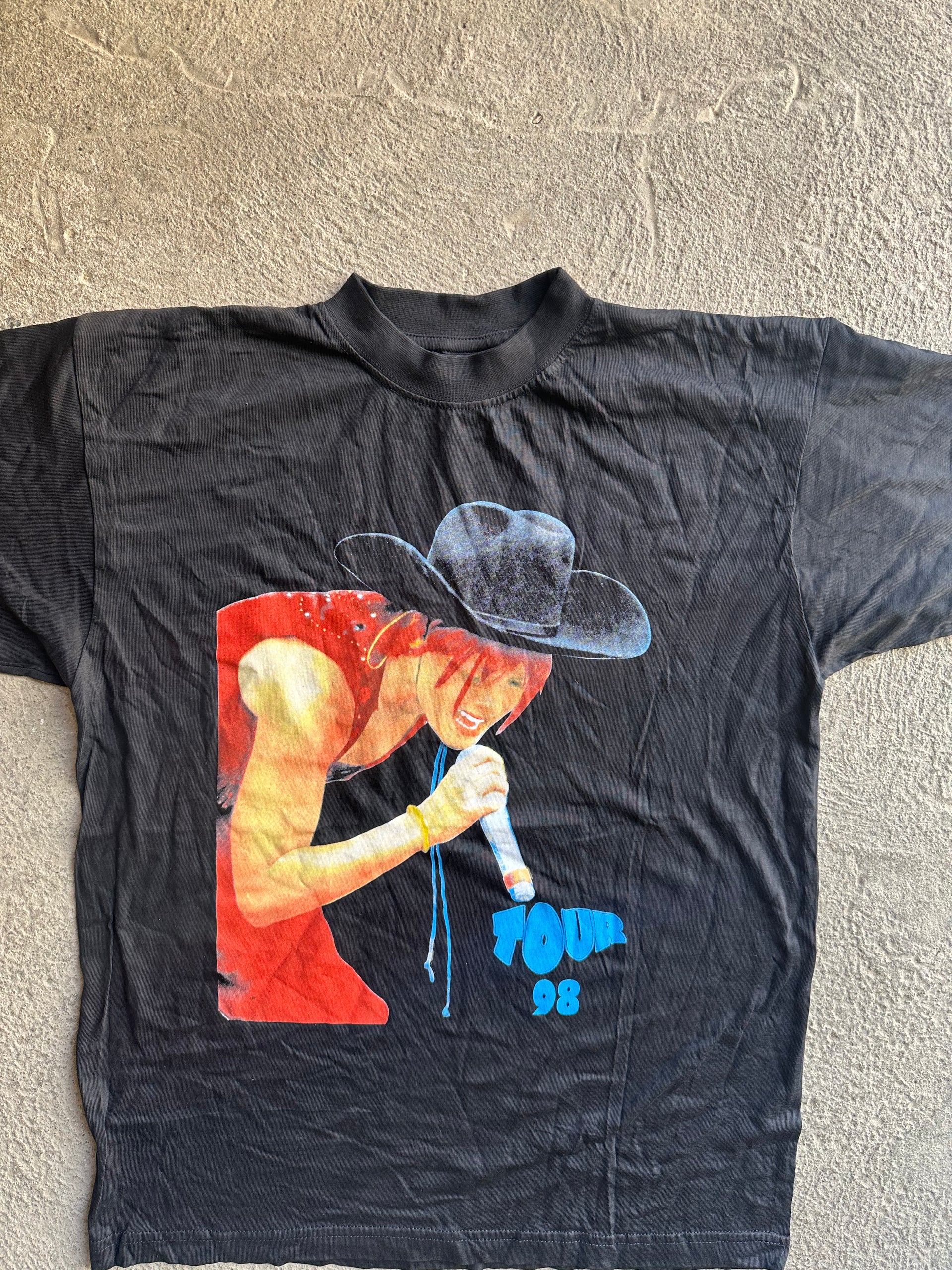 Shania Twain “Tour 98” Vintage Bootleg Tee | Size S/M