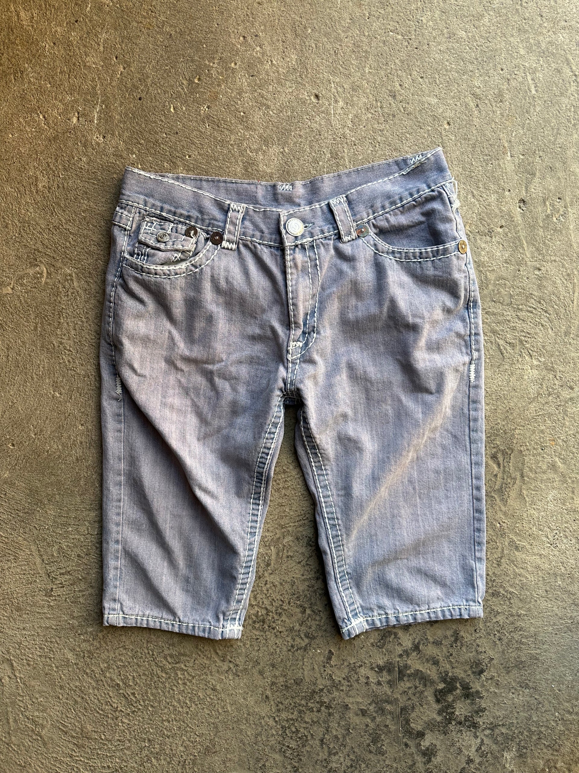 True Religion Flap Pocket Jean Shorts 2000s | Size W36