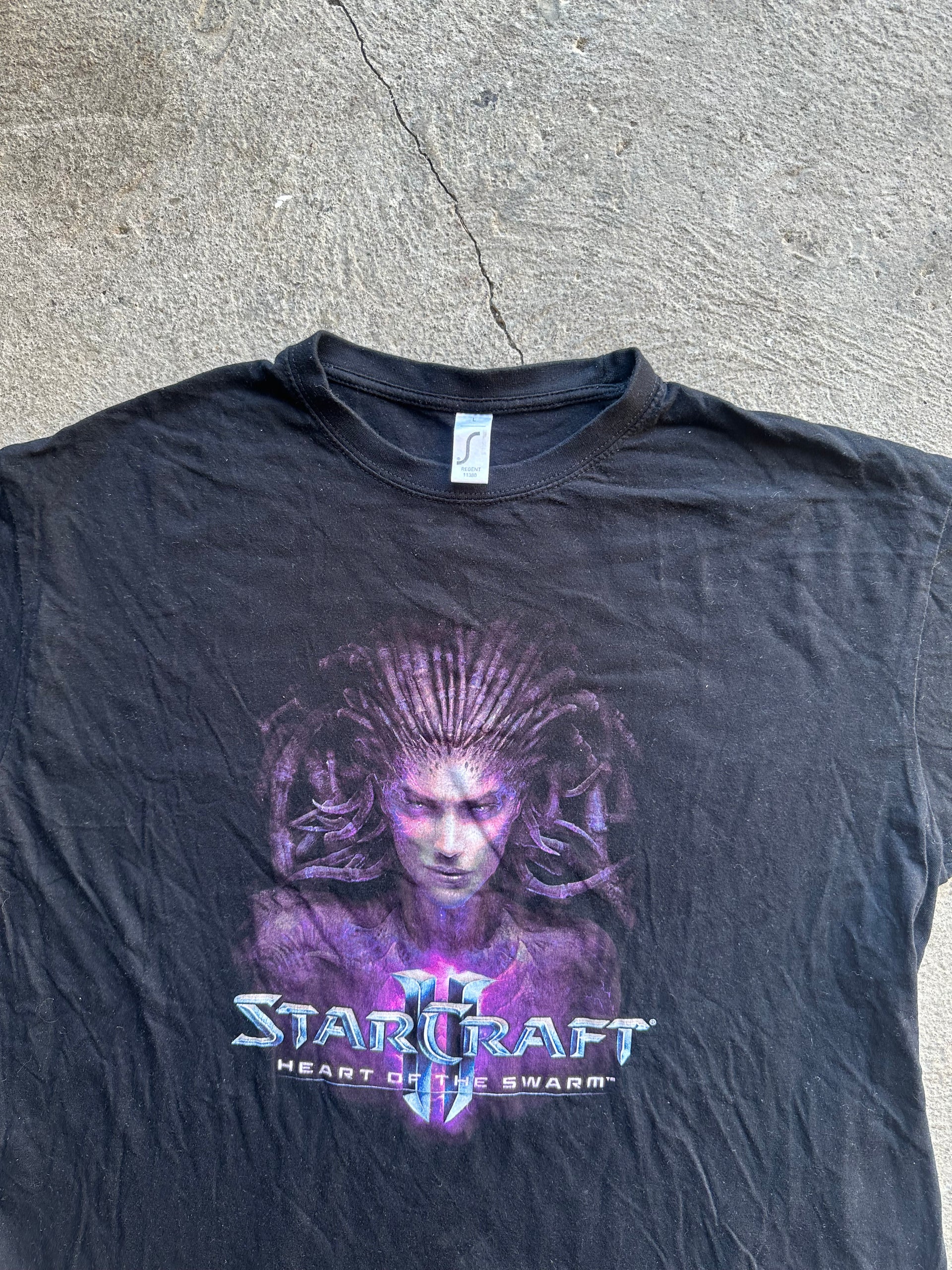 StarCraft II Heart of the Swarm Vintage Tee | Size L