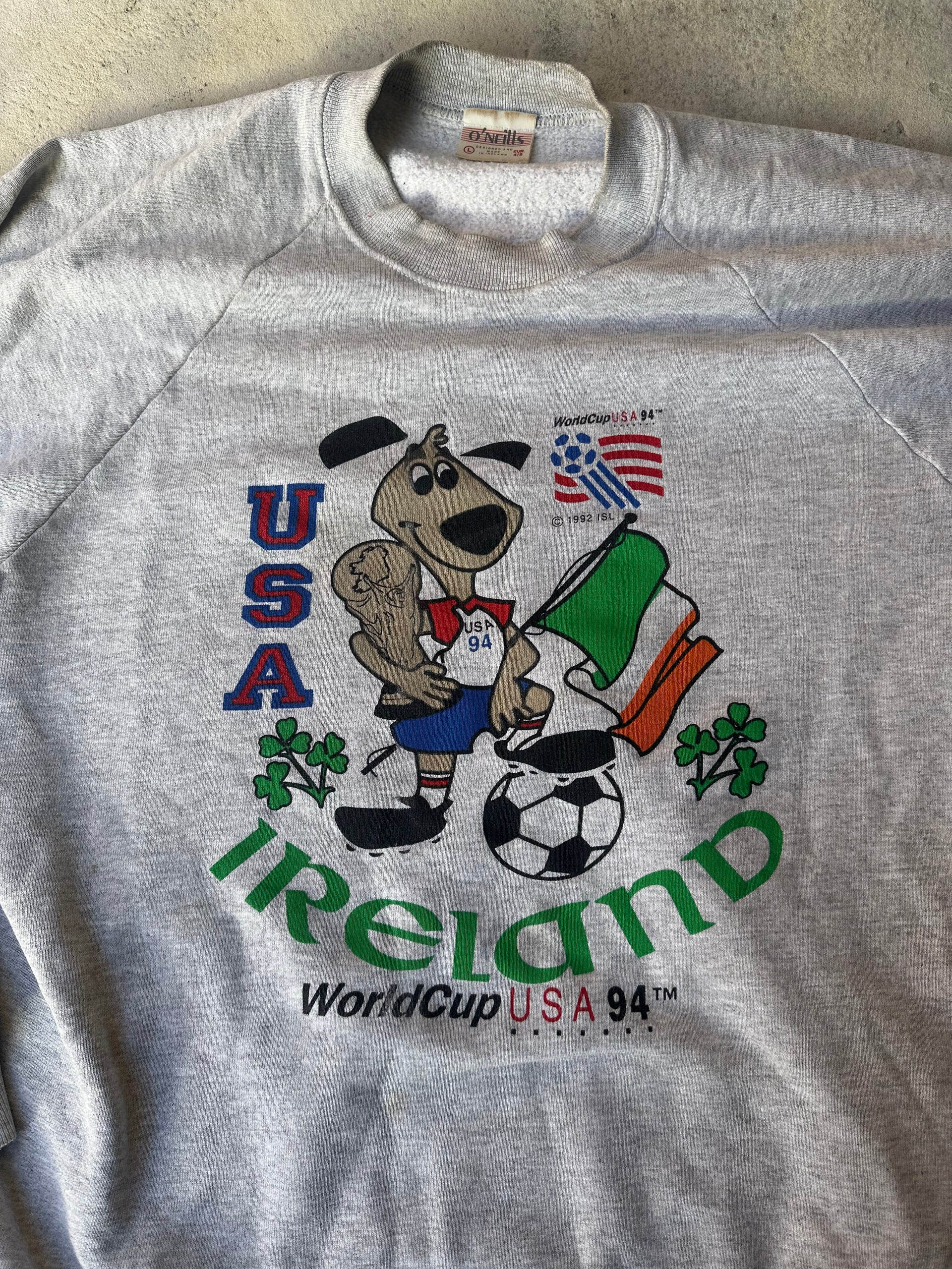 Authentic retro football fan sweatshirt from the USA 94 FIFA World Cup.