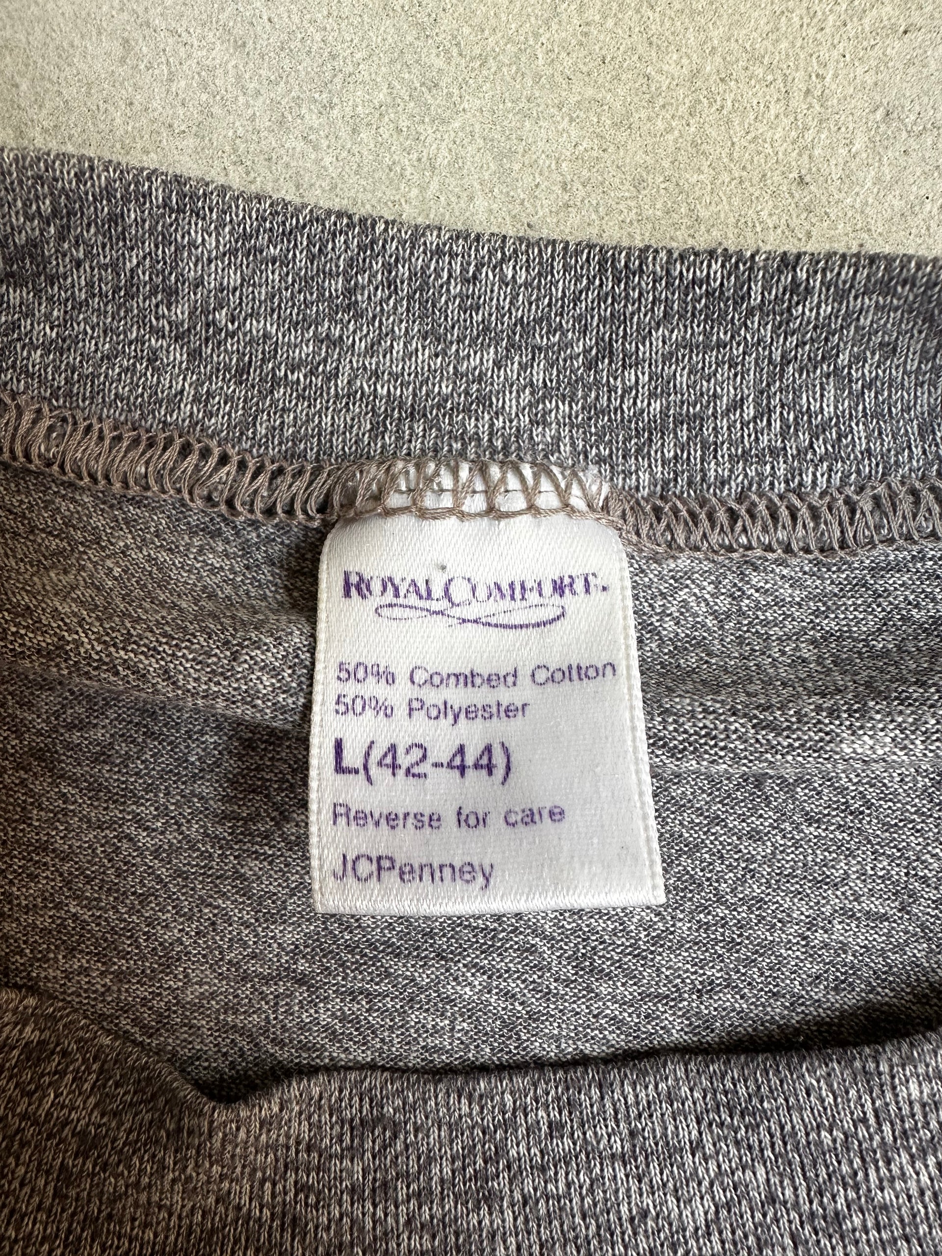 JC PENNEY pocket tee single stitched (SIZE S)