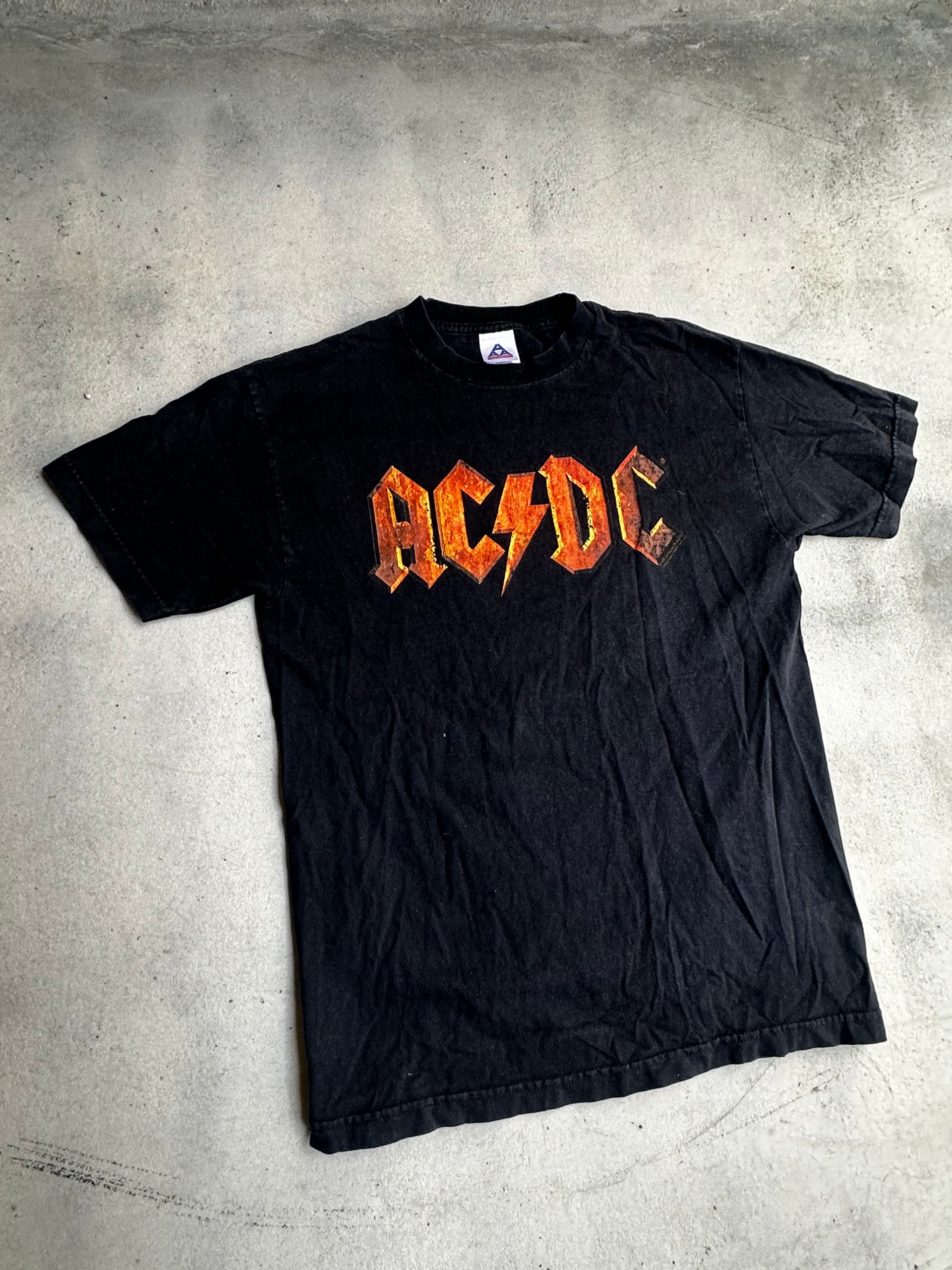 Delta-branded AC/DC t-shirt from the mid-00s, capturing an authentic vintage feel.