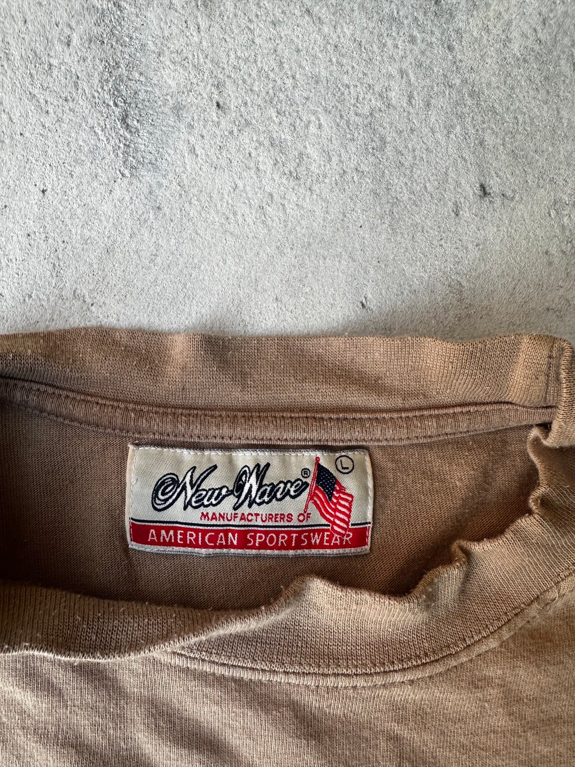 Minimalist vintage angler T-shirt with classic fit.