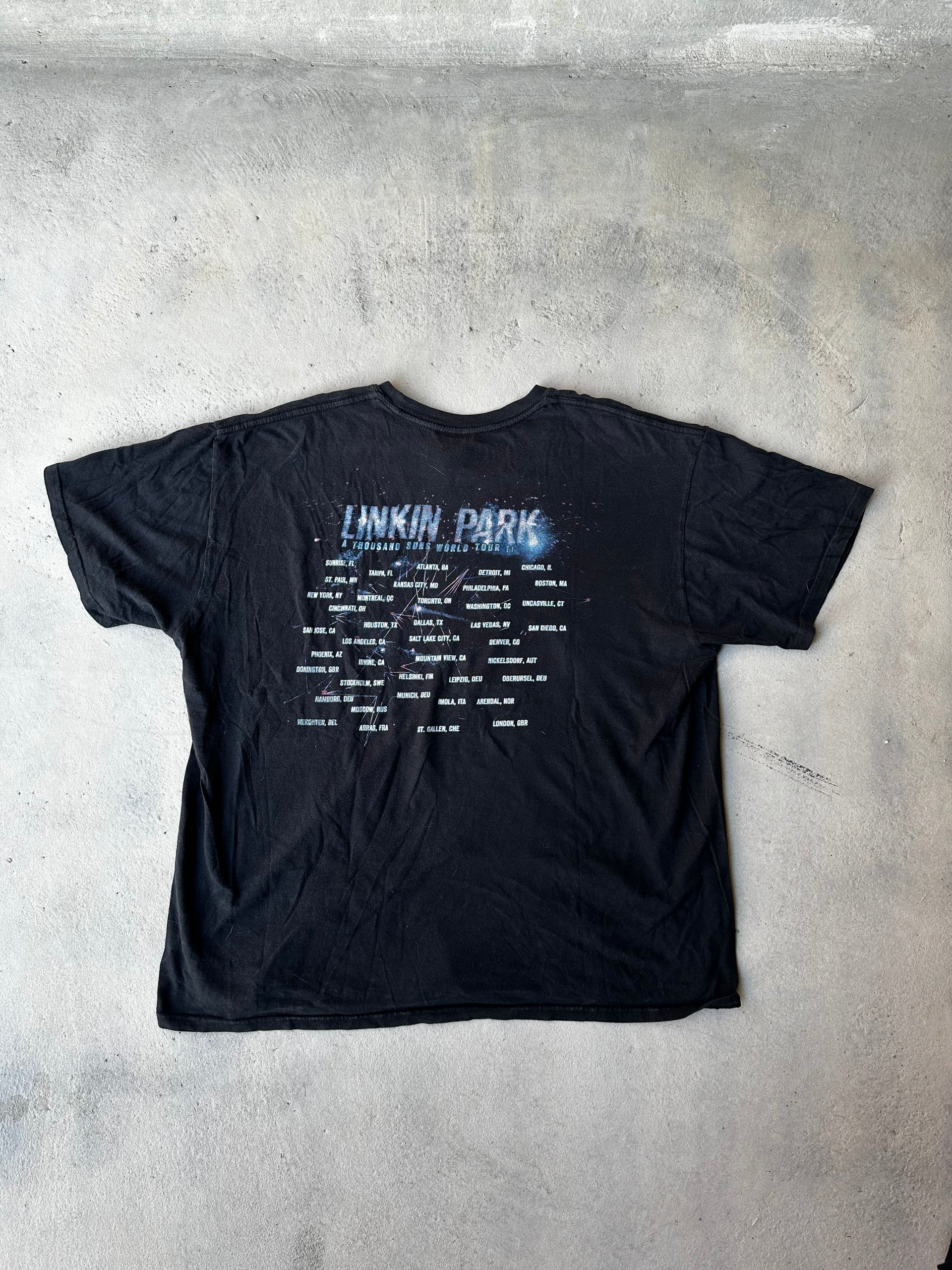 Back on Black Linkin Park Band T-Shirt – Vintage look, bold front print, iconic rock design.