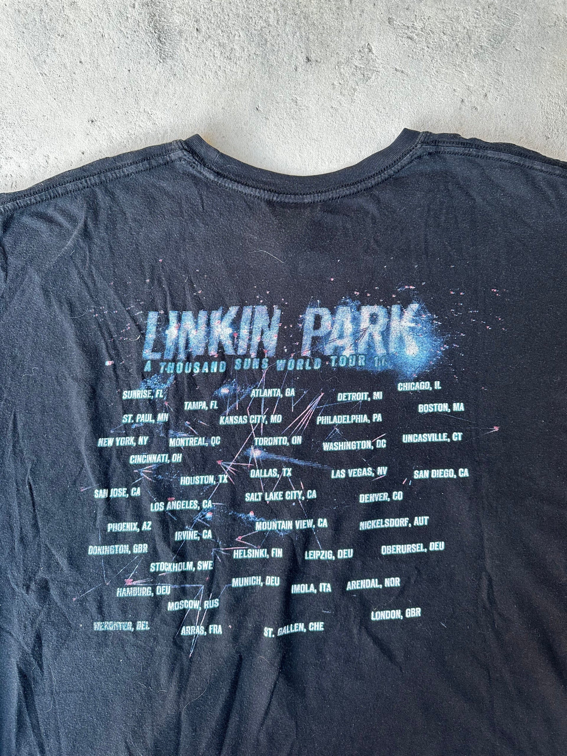 Back zoom on Black Linkin Park Band T-Shirt – Vintage look, bold front print, iconic rock design.