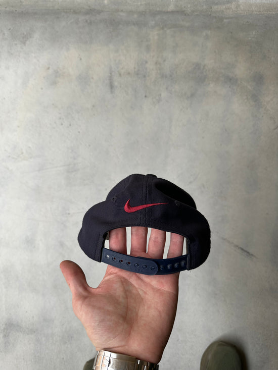 VINTAGE GENUINE TRADE MARK NIKE CAP MADE IN THE USA