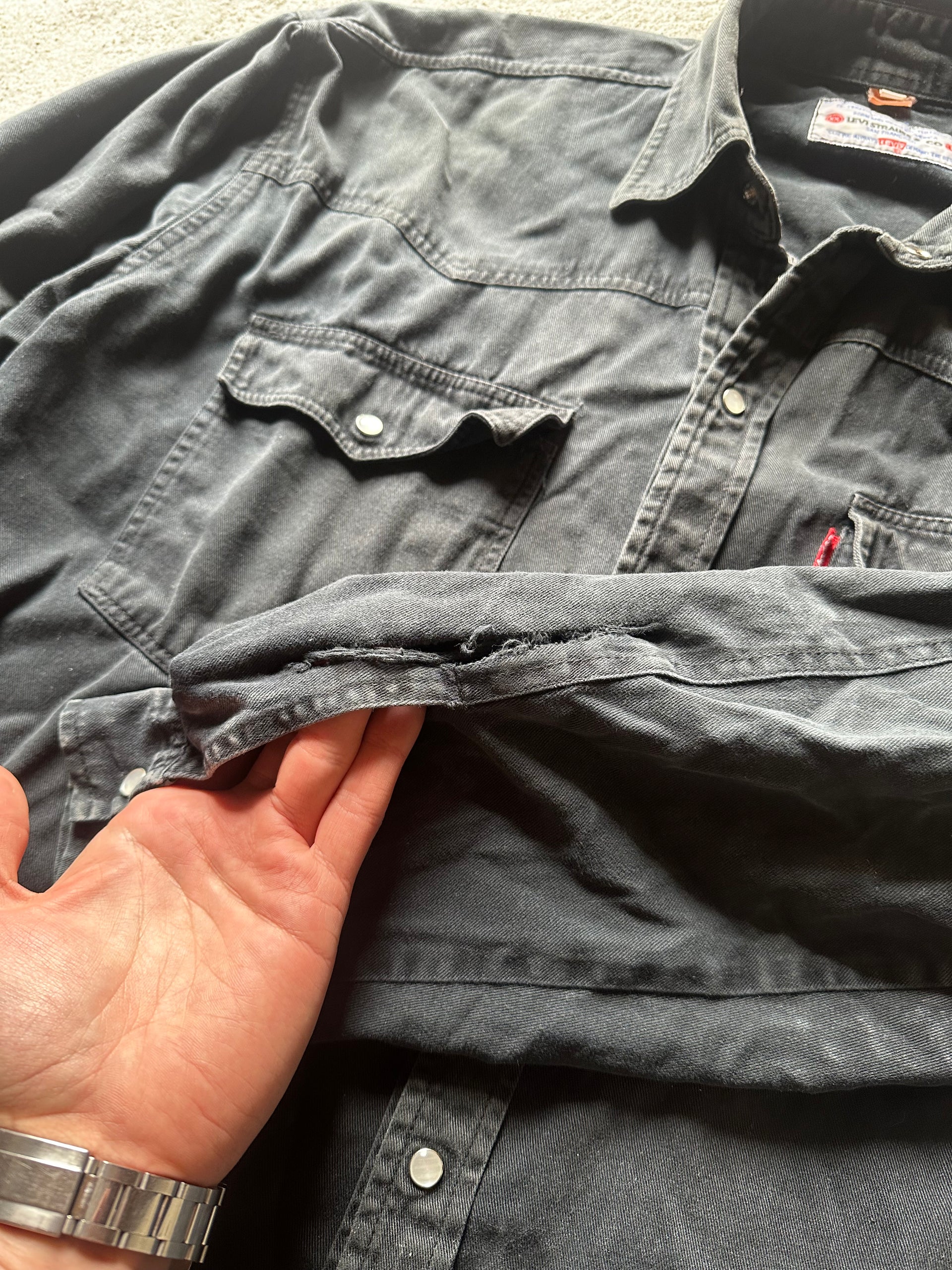 Vintage Levi’s Black Western Shirt – USA Made (Size L)