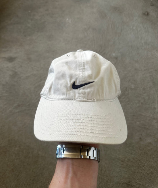 Vintage Nike Mid Swoosh Cap – Cream
