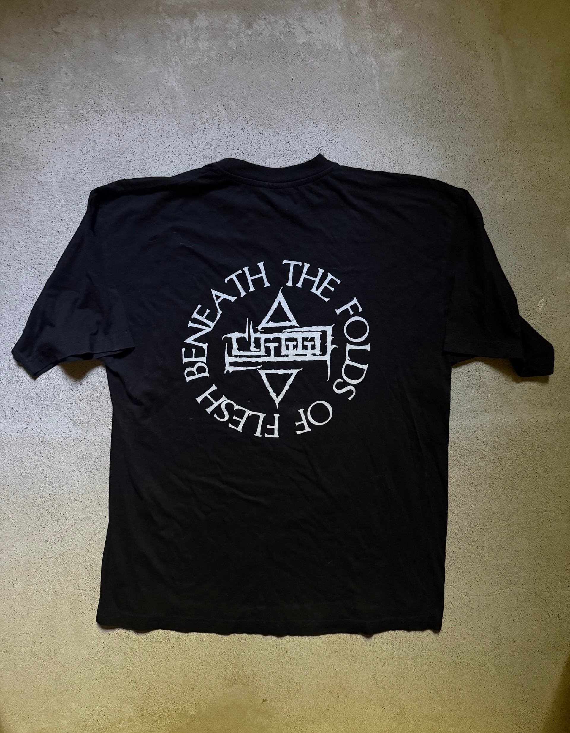2000s Insision Beneath The Folds Of Flesh Band Tee | Size M