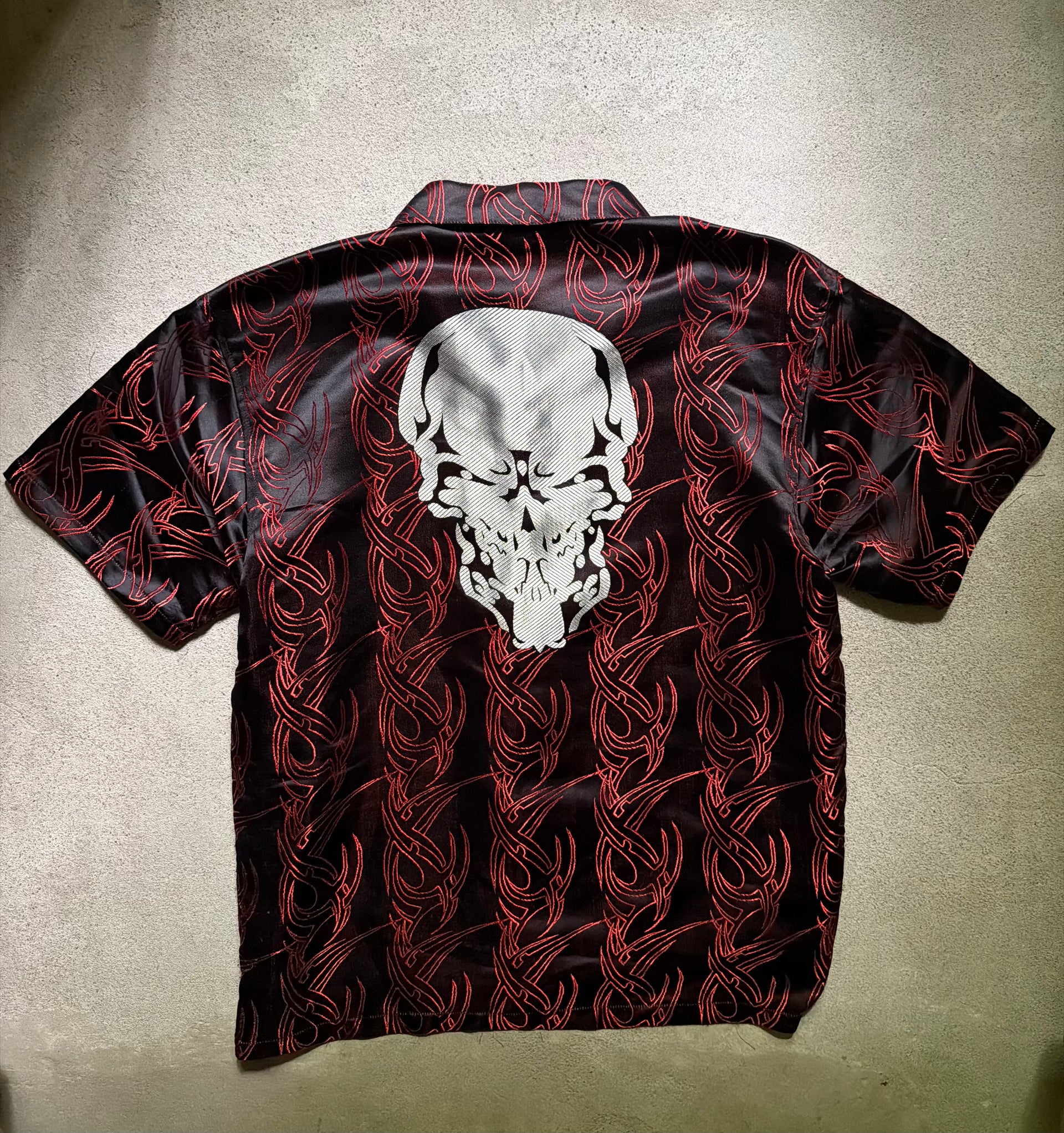 2000s Snake Eyes Skull Button Up Shirt | Size L
