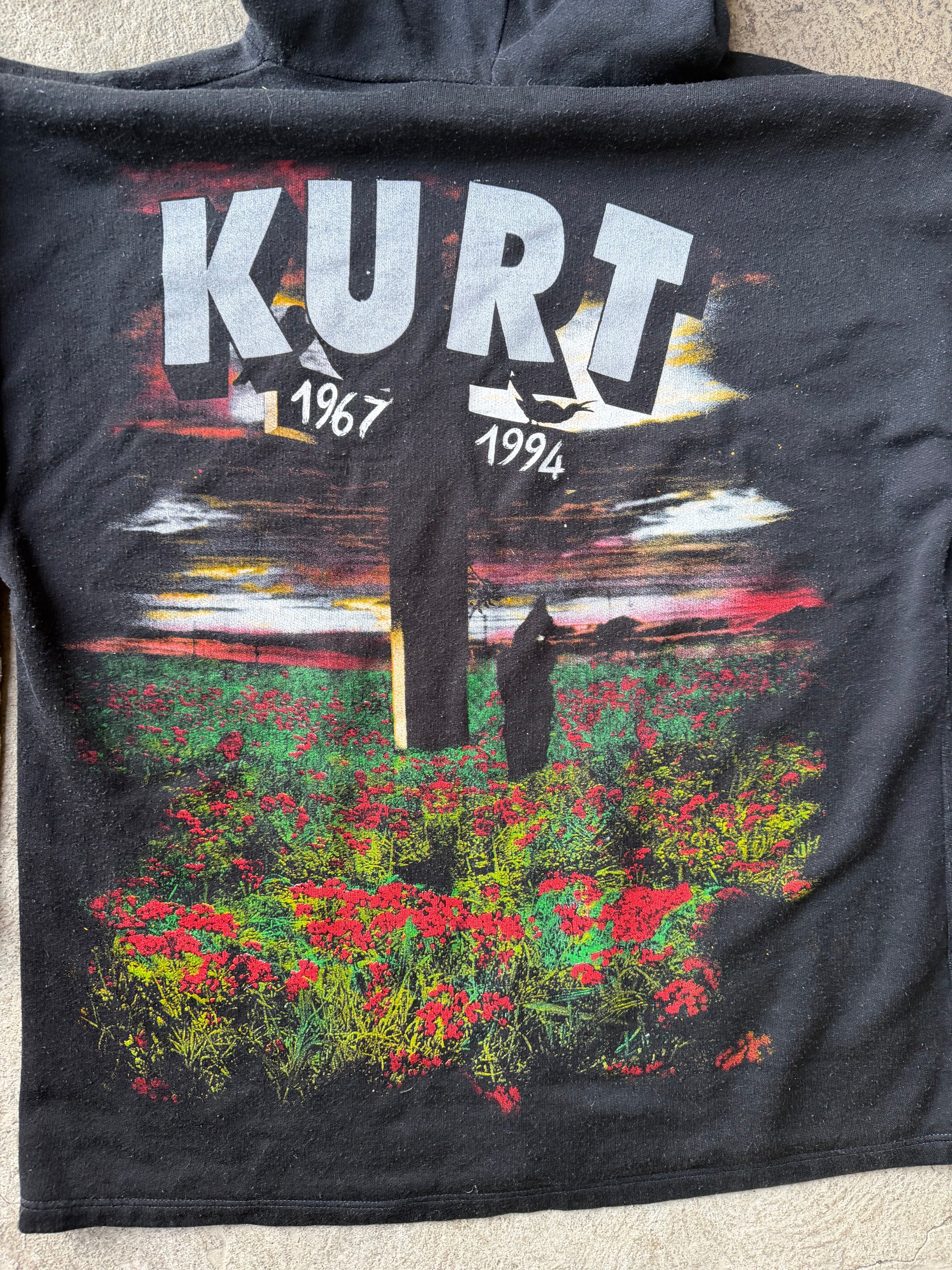 90s Nirvana Kurt Cobain Memorial Hoodie | Size L