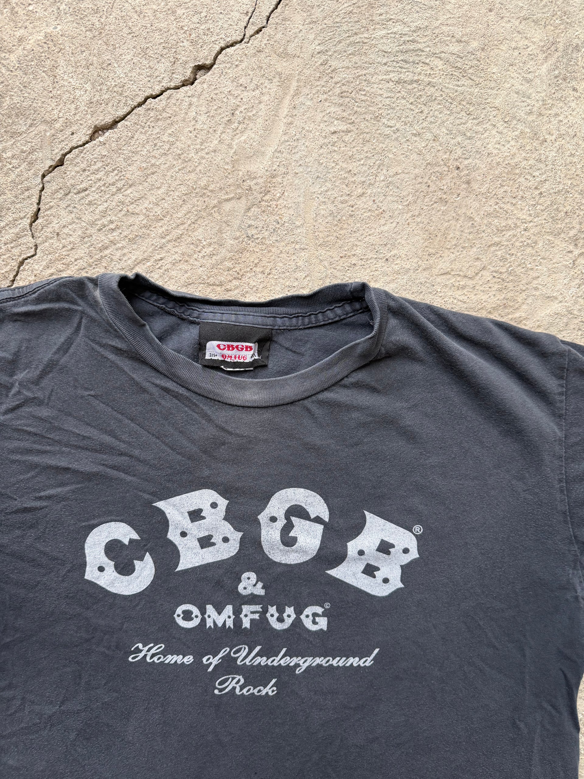 90s CBGB & OMFUG Graphic T-Shirt | Size L