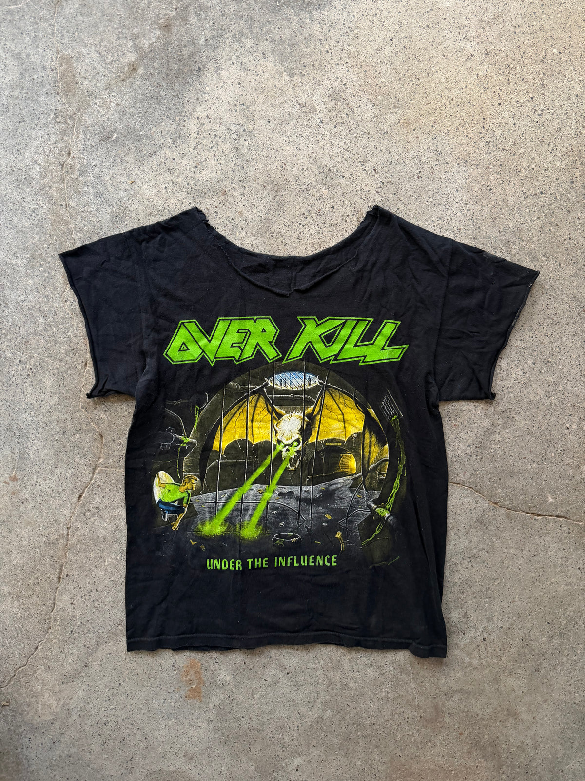 2000s Overkill “Under the Influence” T-Shirt | Size M