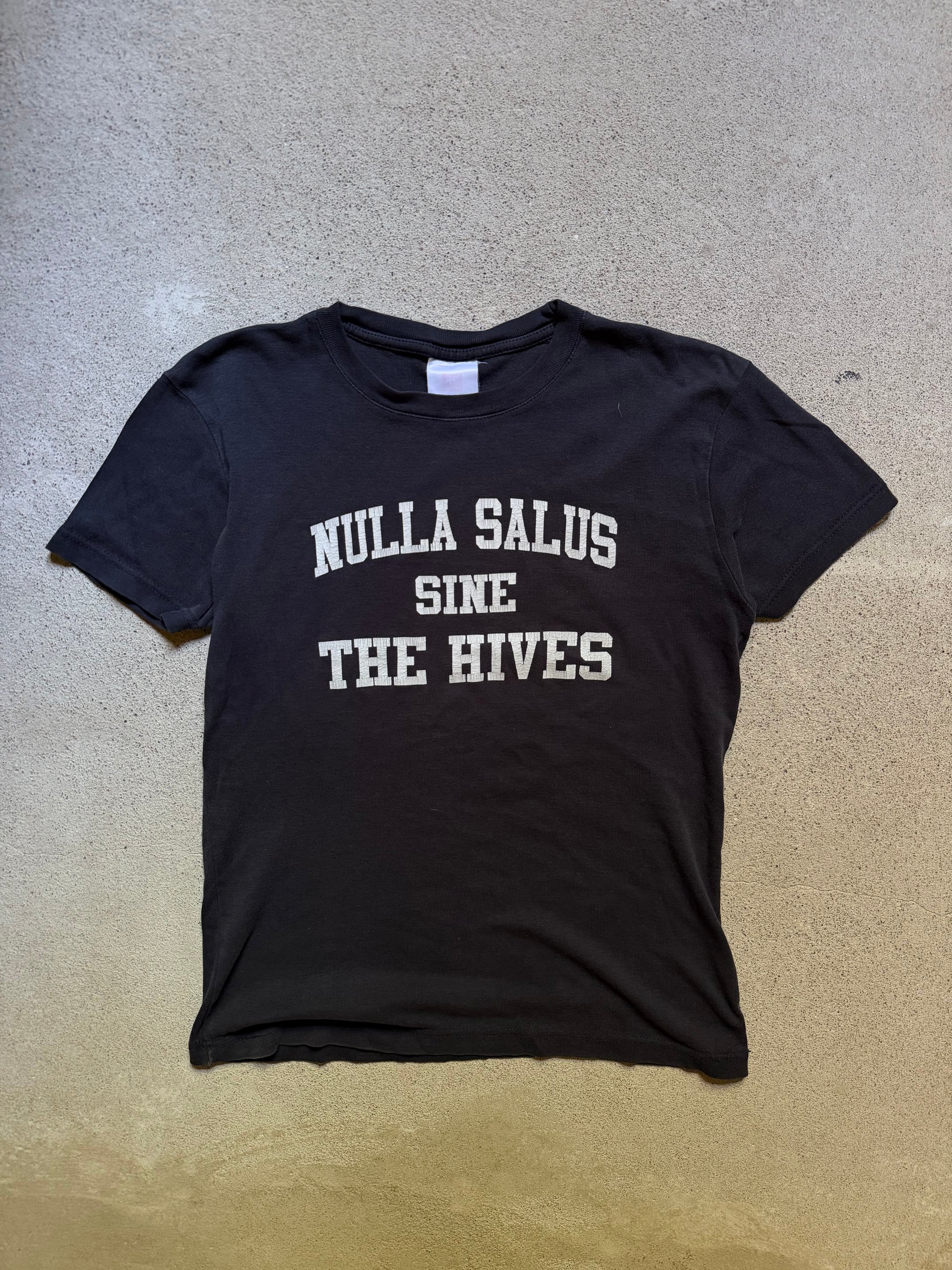 2000s The Hives Nulla Salus Tee | Size S