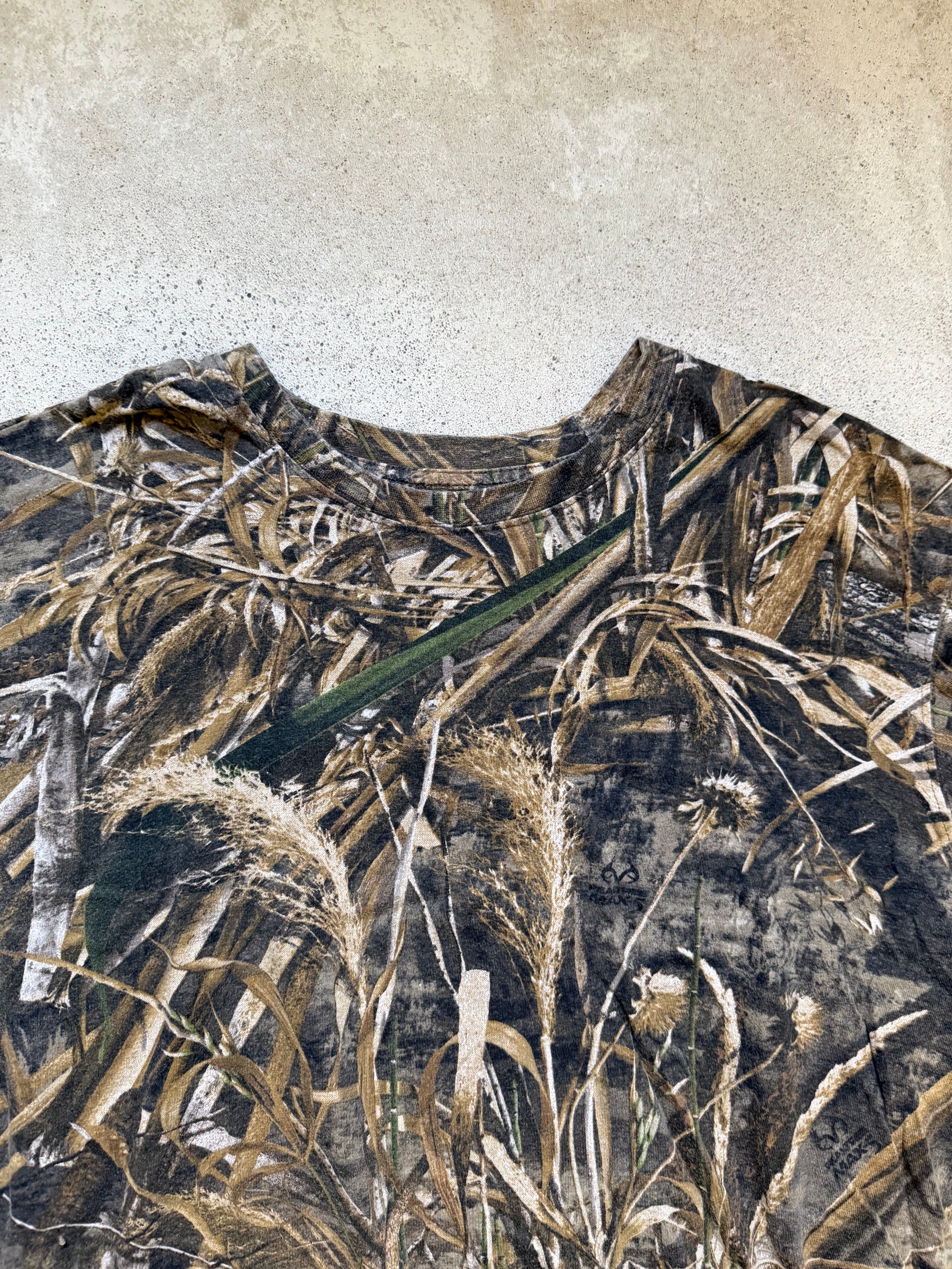 2010s Realtree Camo T-shirt | Size XL