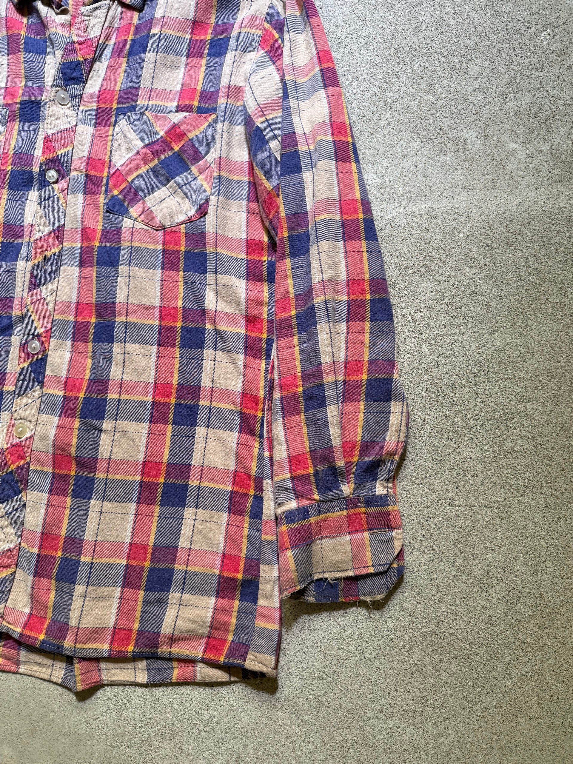 1970s Plaid Flannel Shirt Faded Pink Red Blue | Size L