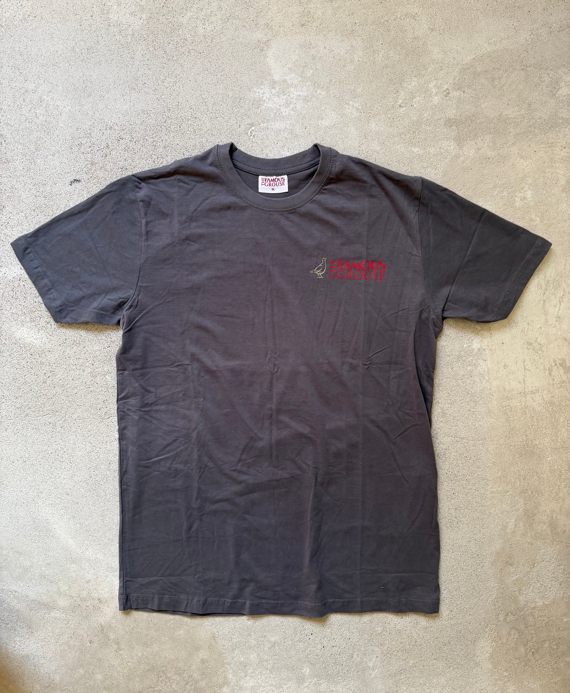 2000s The Famous Grouse Logo Tee | Size L