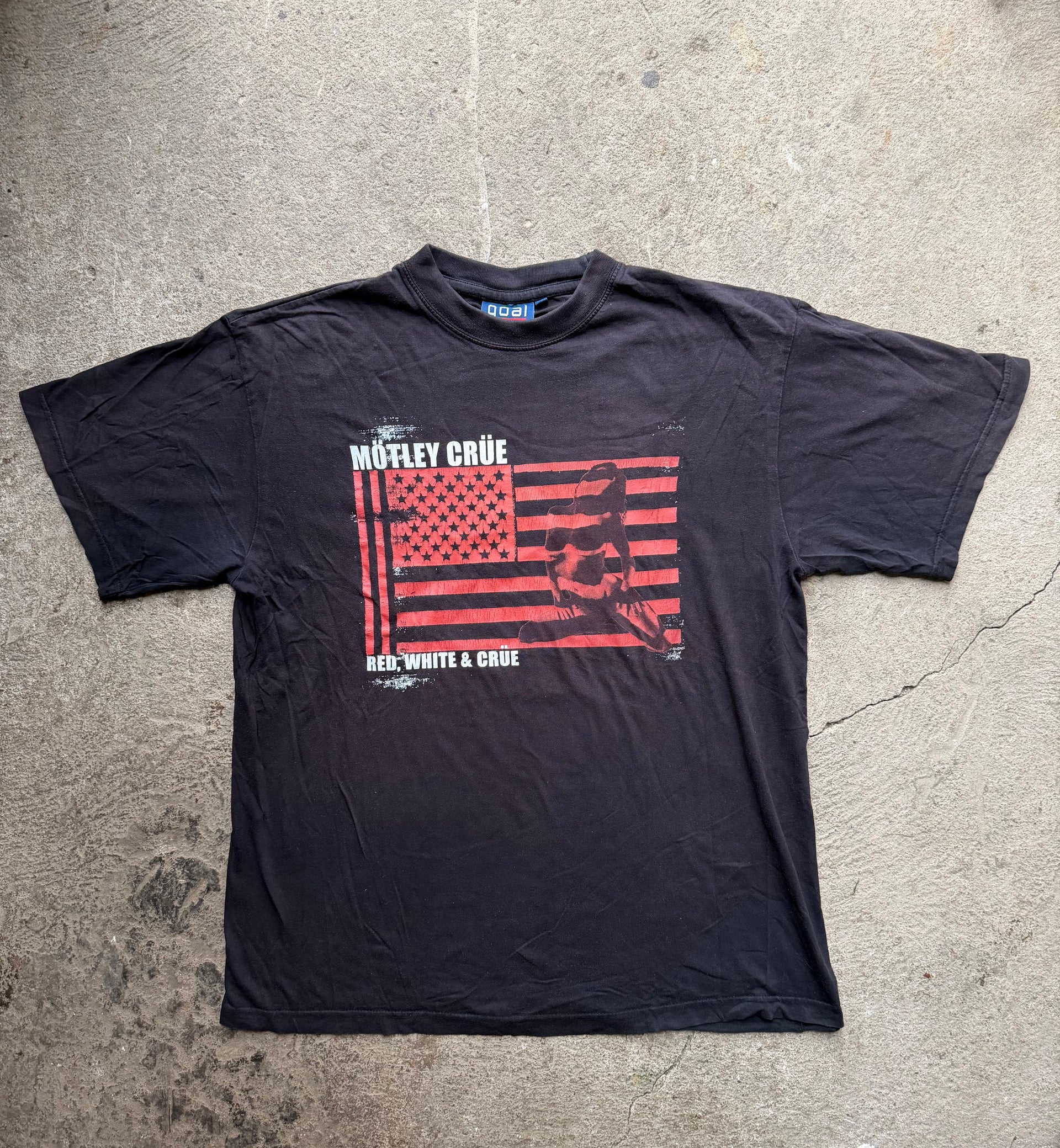 00s Mötley Crüe Red, White & Crüe Tour Tee 2005 | Size L
