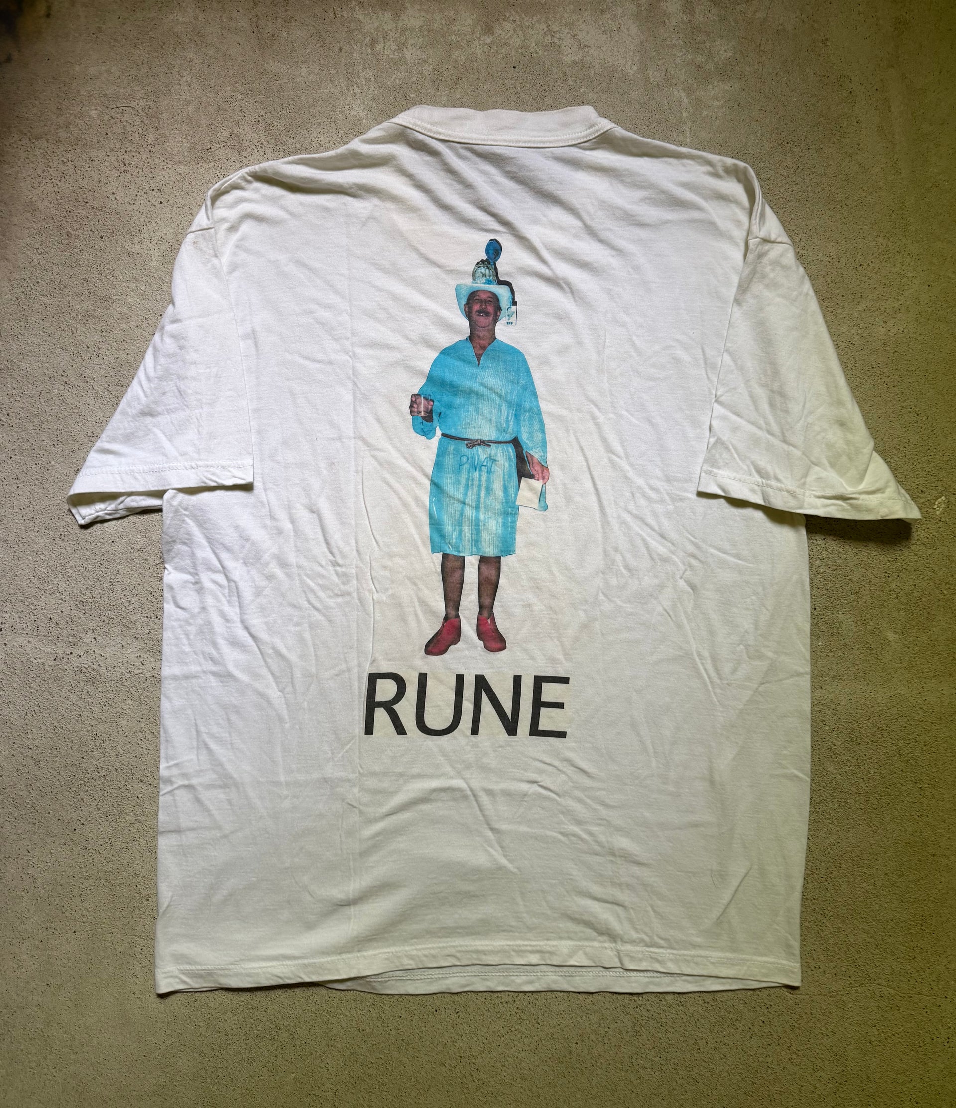 90s Photo Print T-Shirt | Size XL