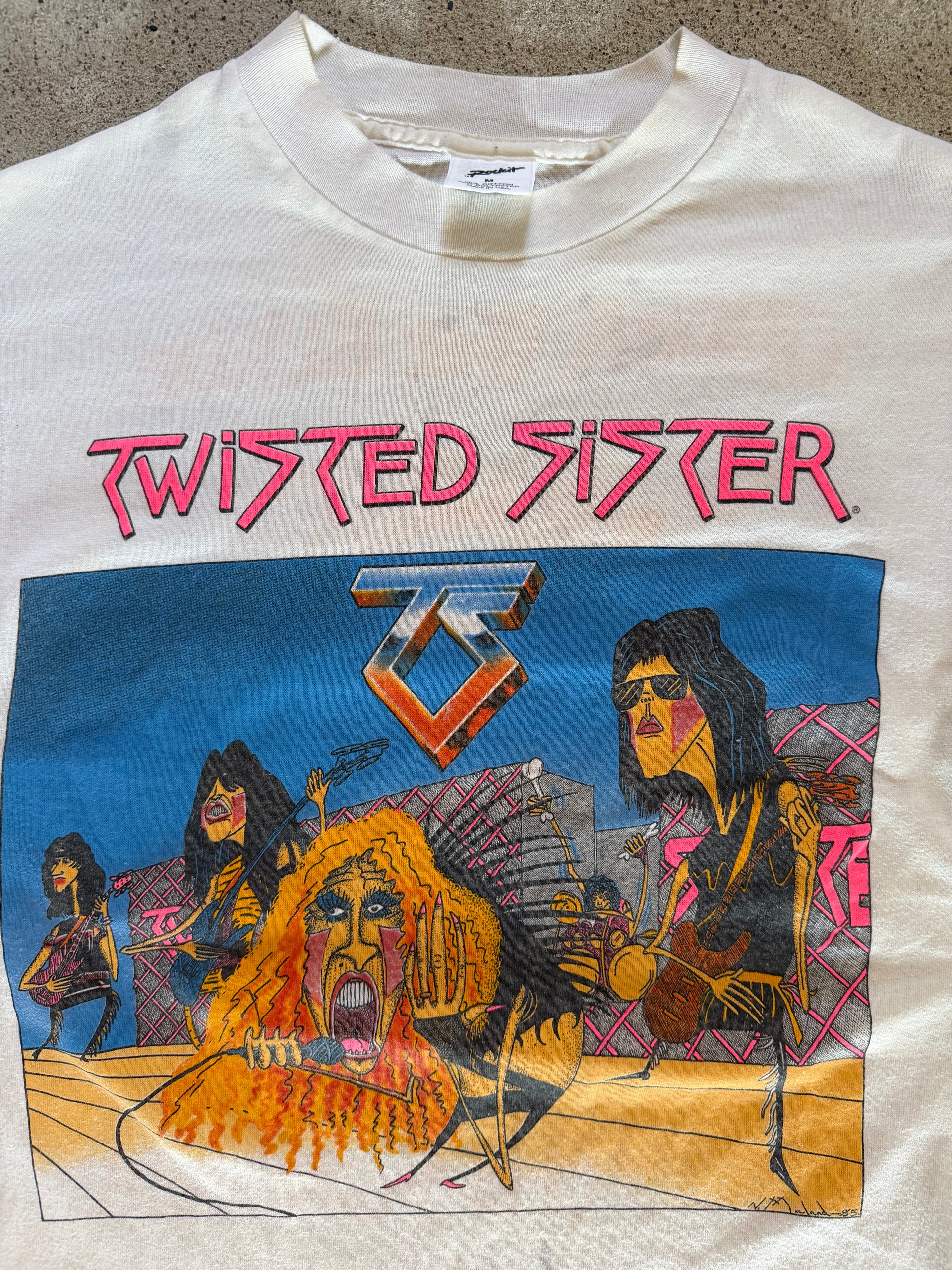 80s Twisted Sister Under The Blade T Shirt | Size M