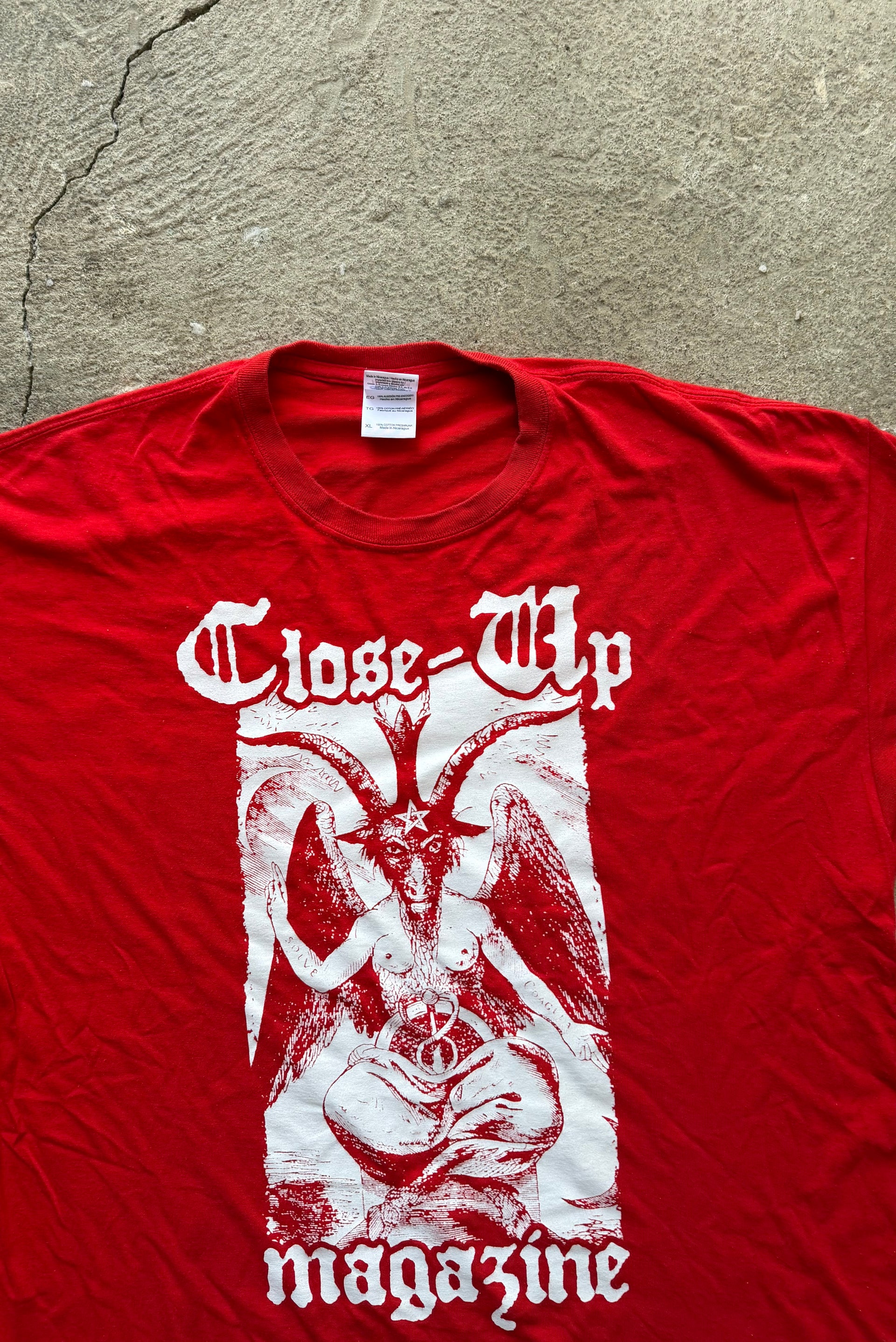 00s Close-Up Magazine T-Shirt | Size XL