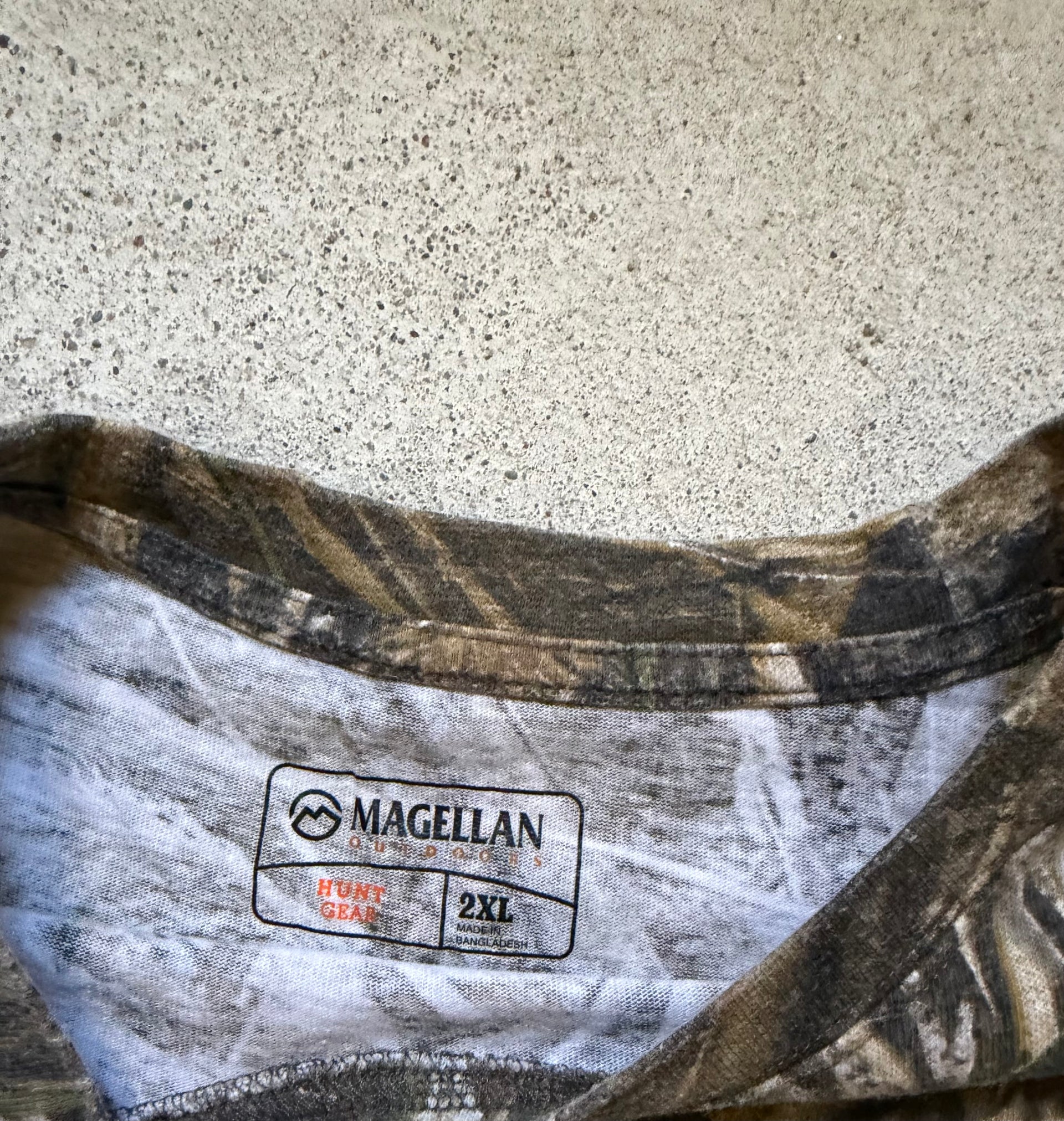 2010s Realtree Camo T-shirt | Size XL