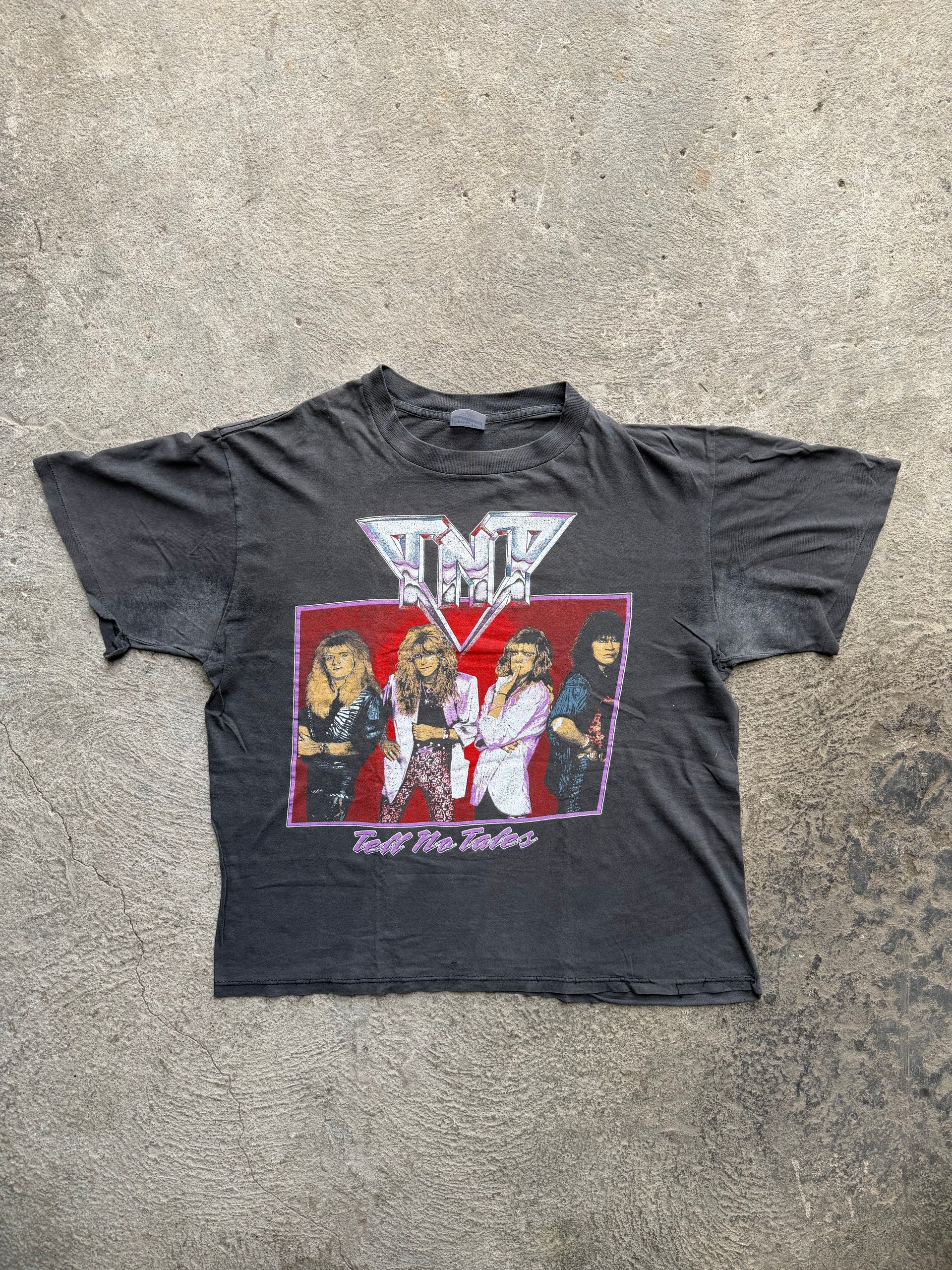 TNT Tell No Tales Tour 1987 Vintage Tee | Size L