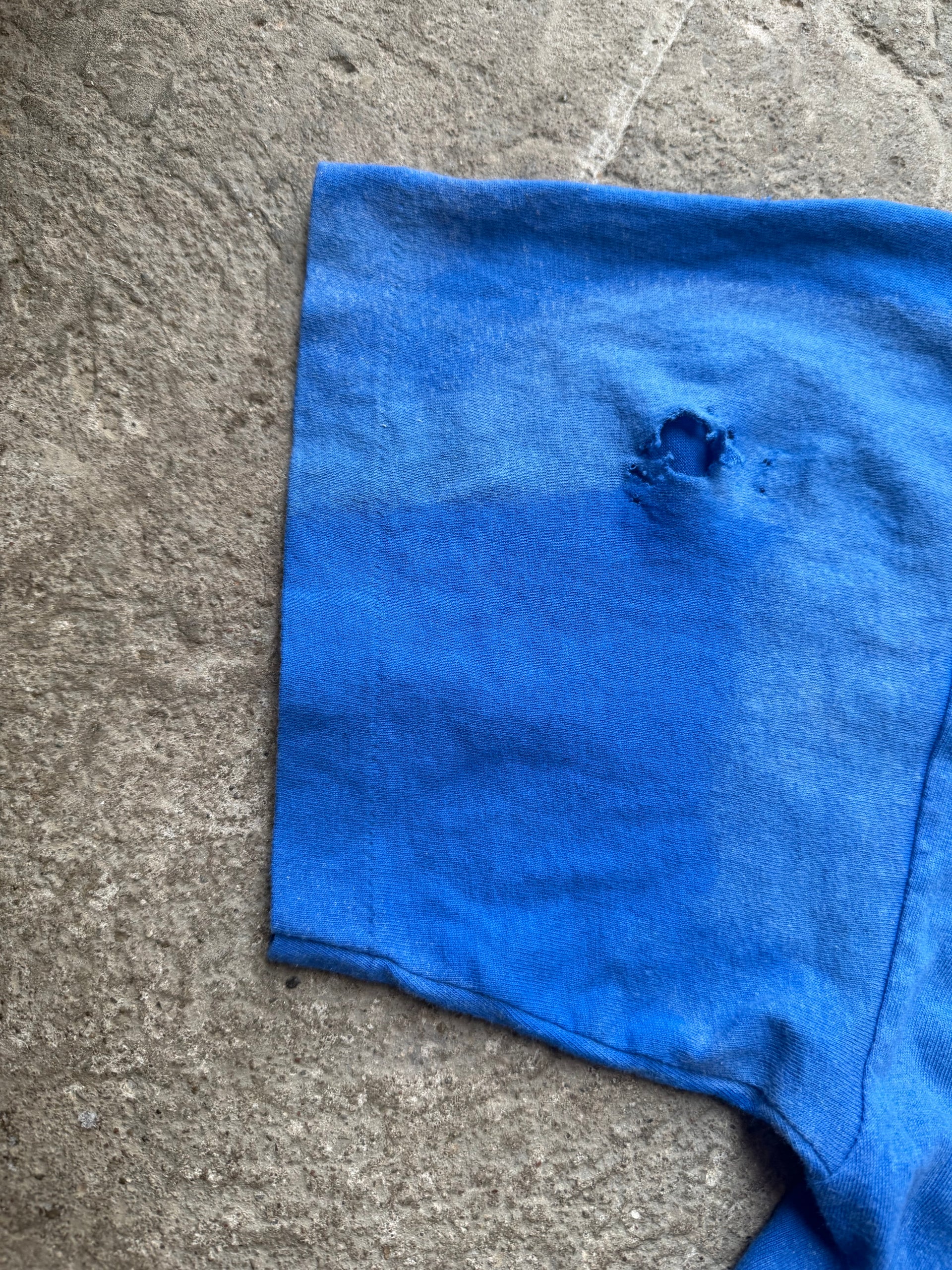90s Blank Faded Distressed T-Shirt | Size L