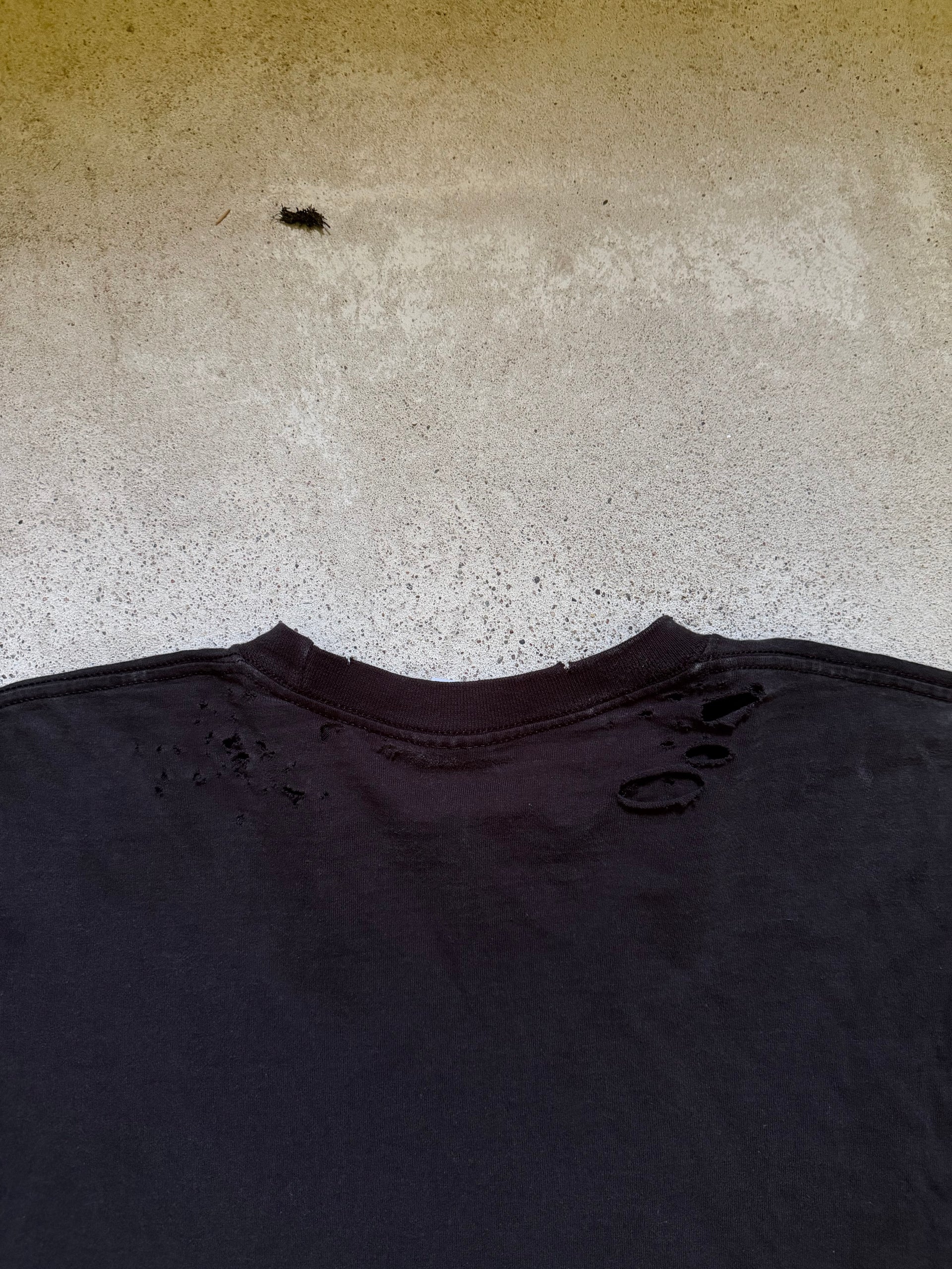 2000s Black Sabbath Distressed Cross Tee | Size M