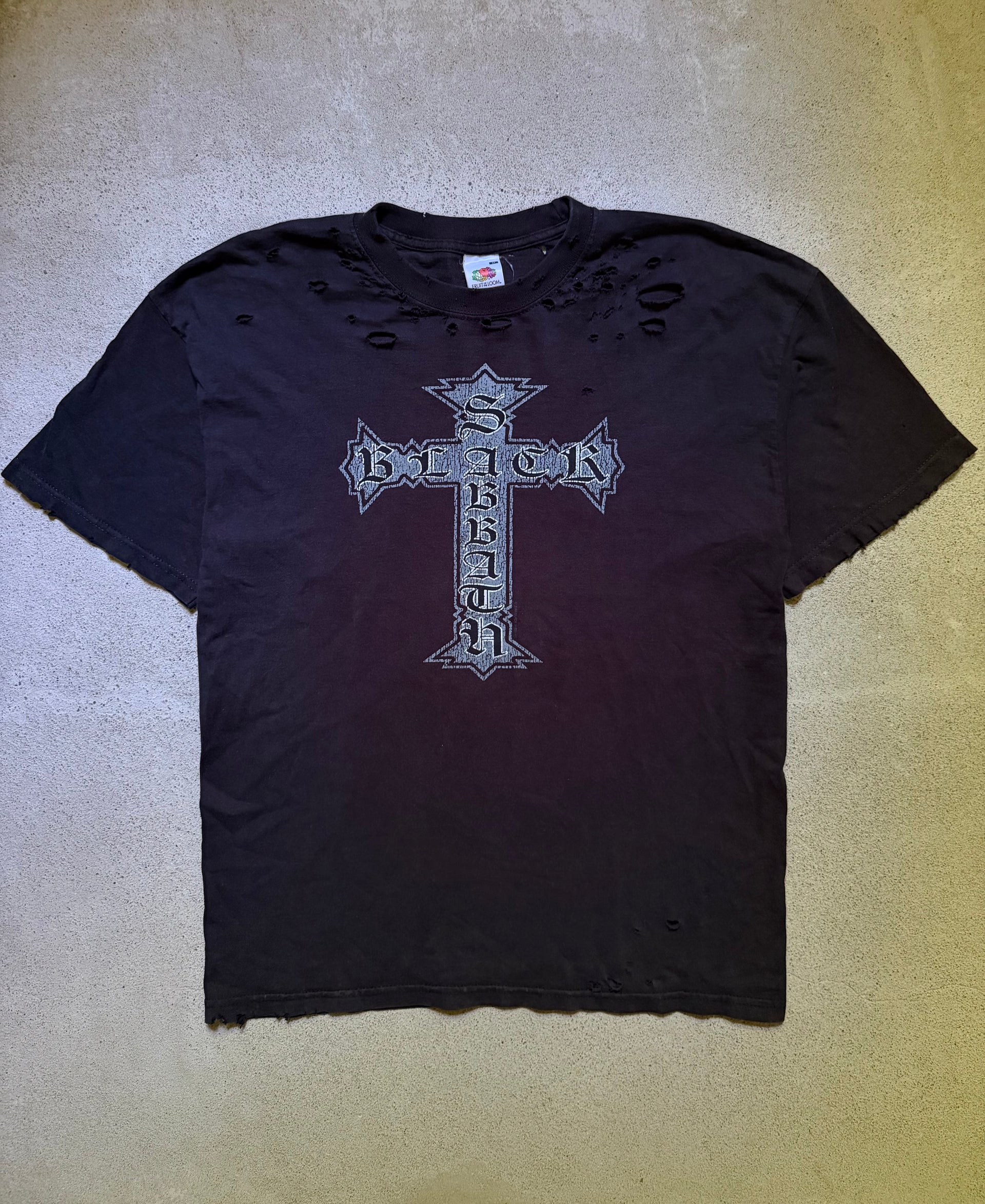 2000s Black Sabbath Distressed Cross Tee | Size M