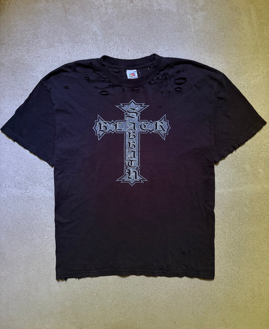 2000s Black Sabbath Distressed Cross Tee | Size M