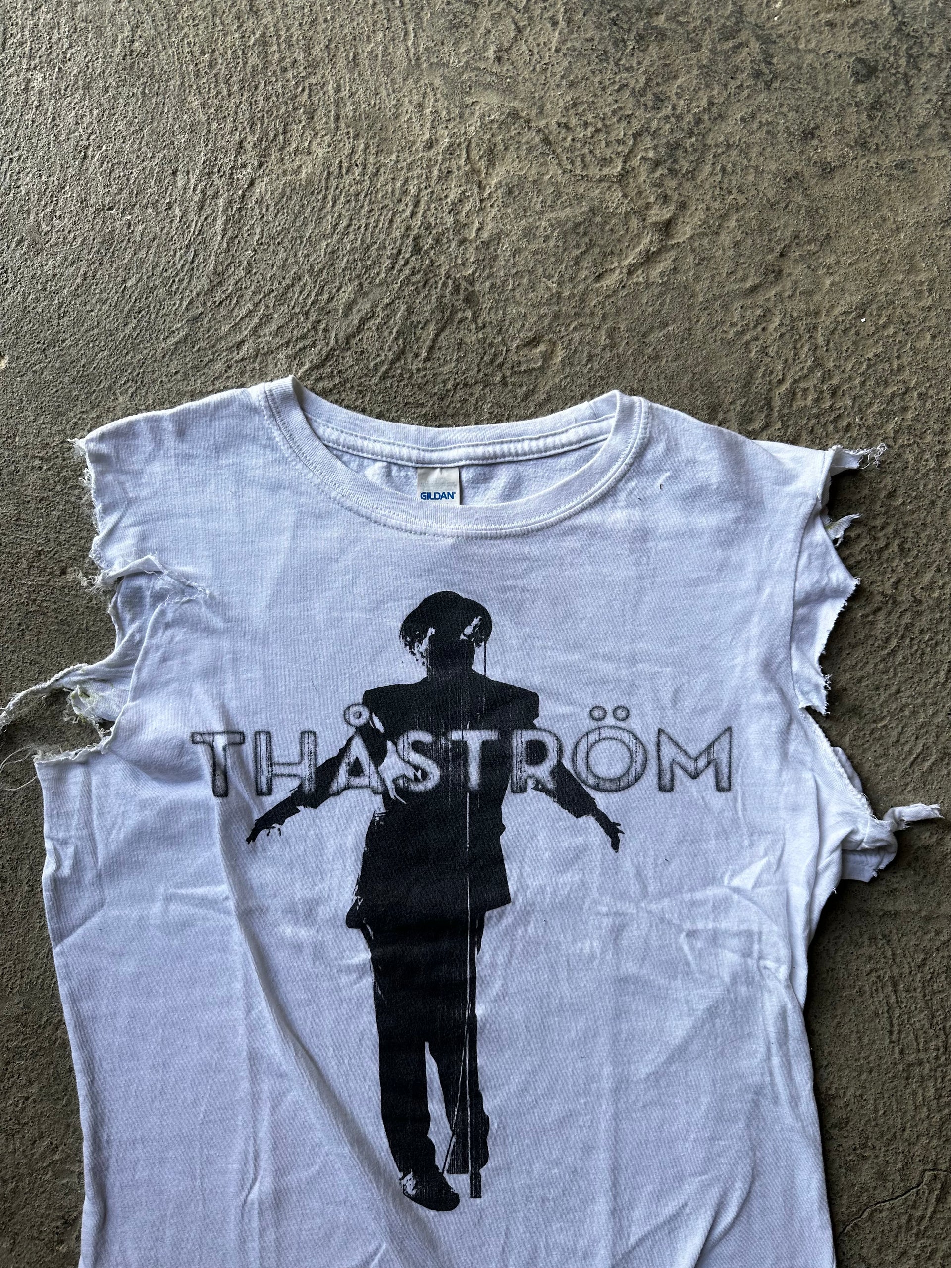 Thåström Cut-Off Distressed Tee | Size S/M