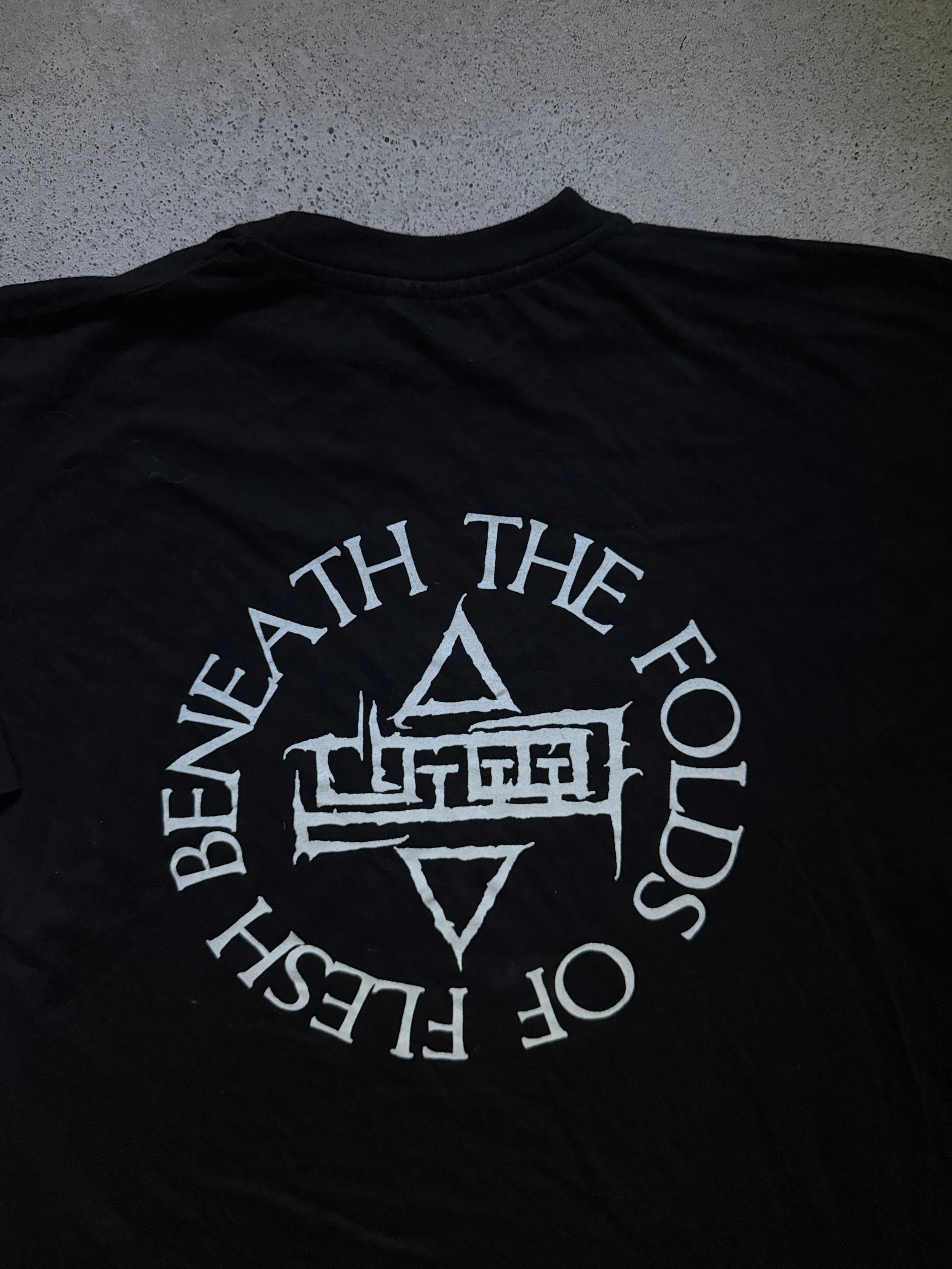 2000s Insision Beneath The Folds Of Flesh Band Tee | Size M