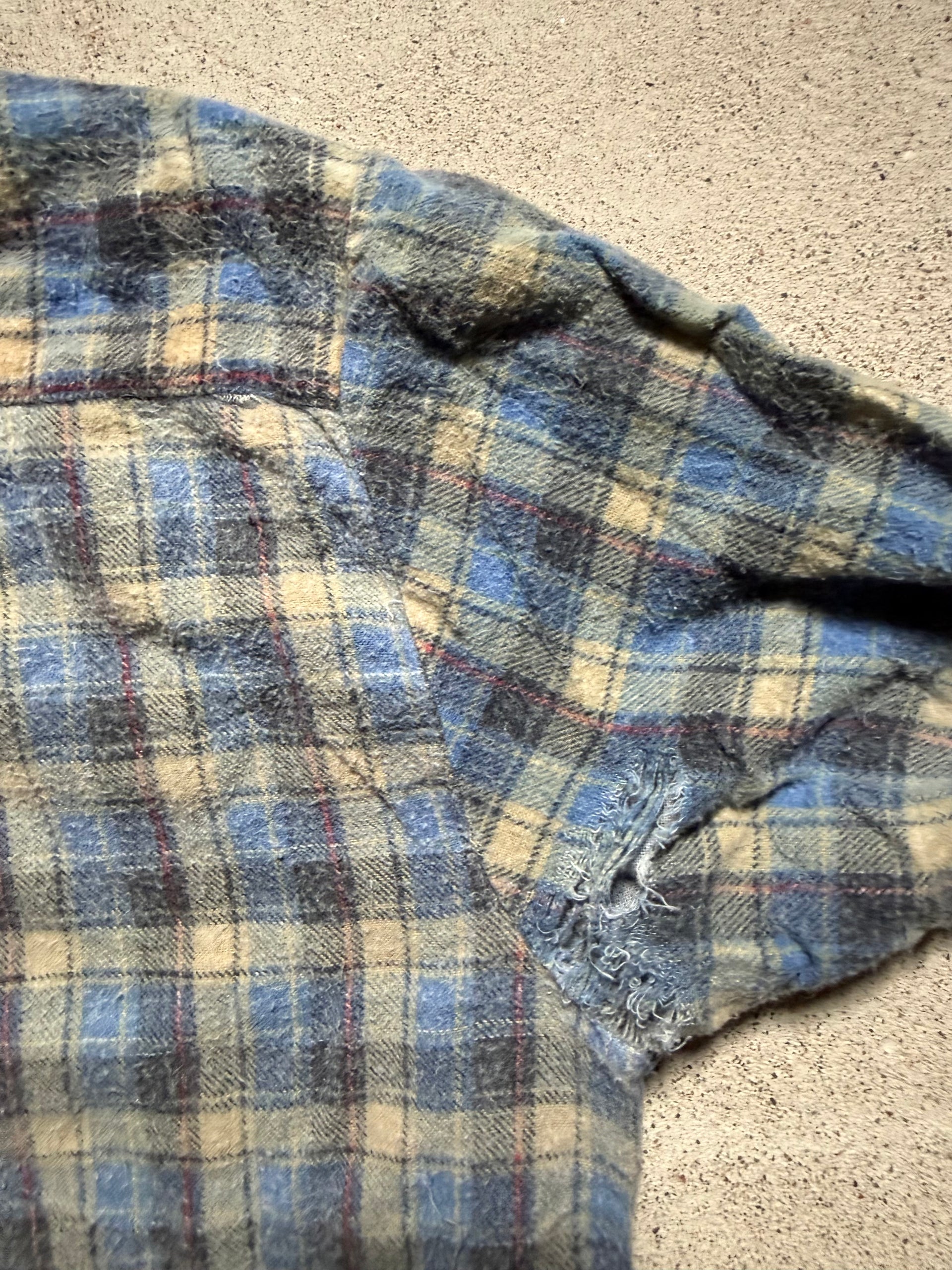 80s Blue Plaid Flannel Shirt | Size M