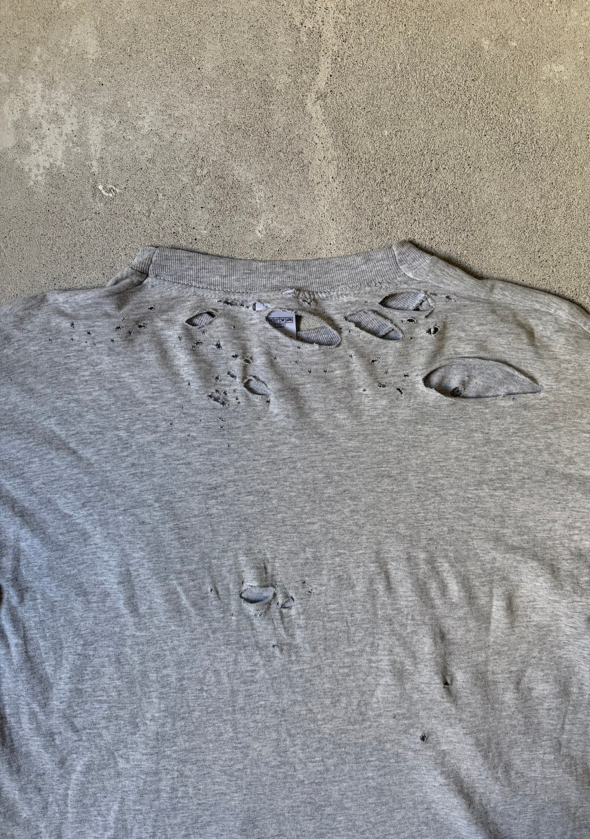 90s Fruit of the Loom Blank Distressed T-Shirt | Size M