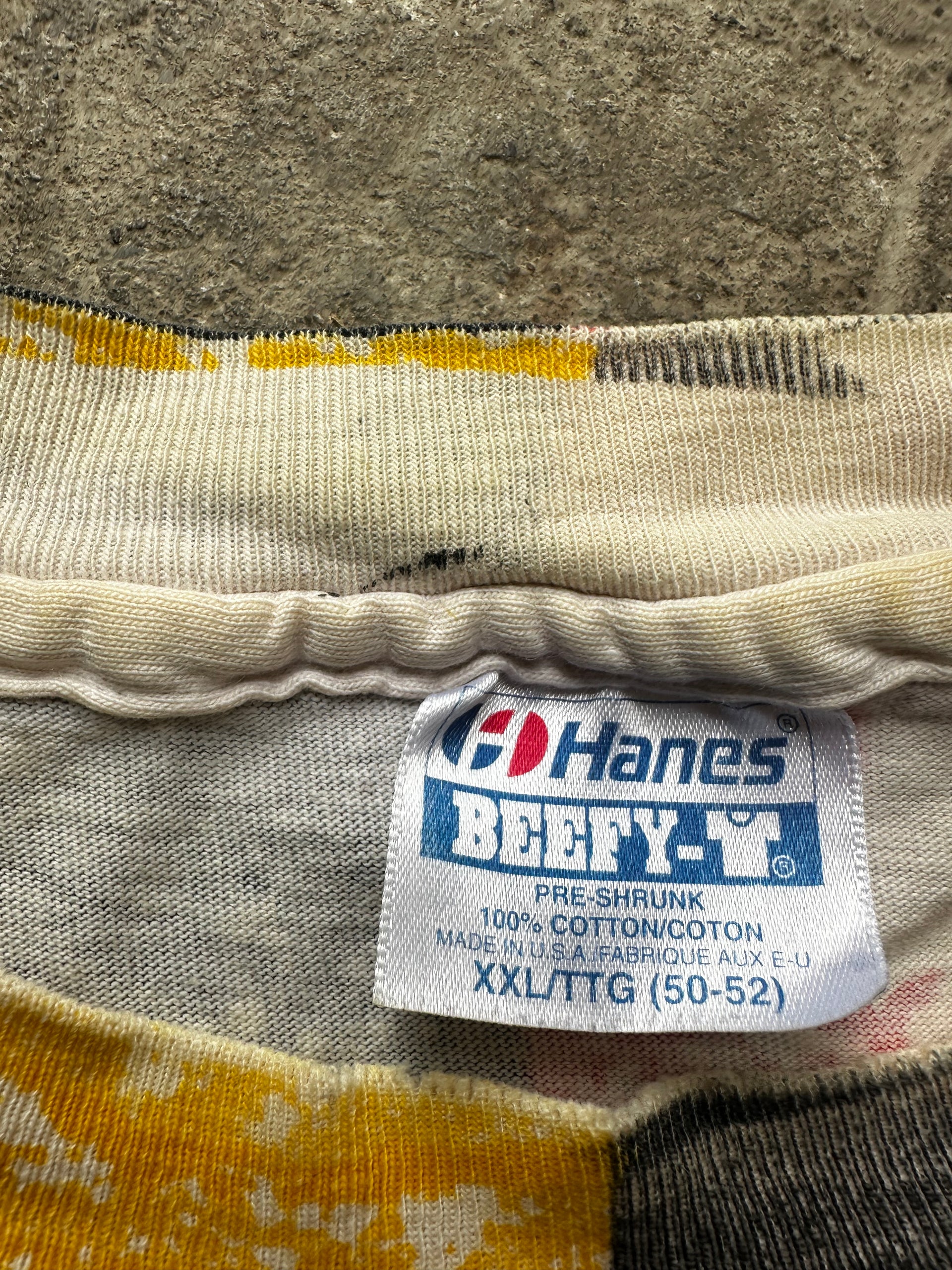 Close-up Hanes Beefy vintage t-shirt tag single stitch 1990s made in USA

