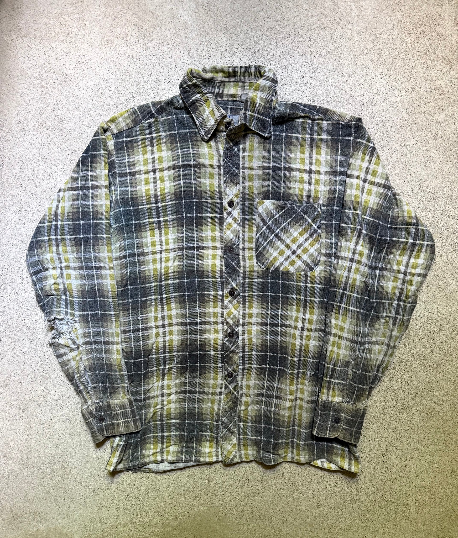 90 Distressed Plaid Flannel Shirt | Size L
