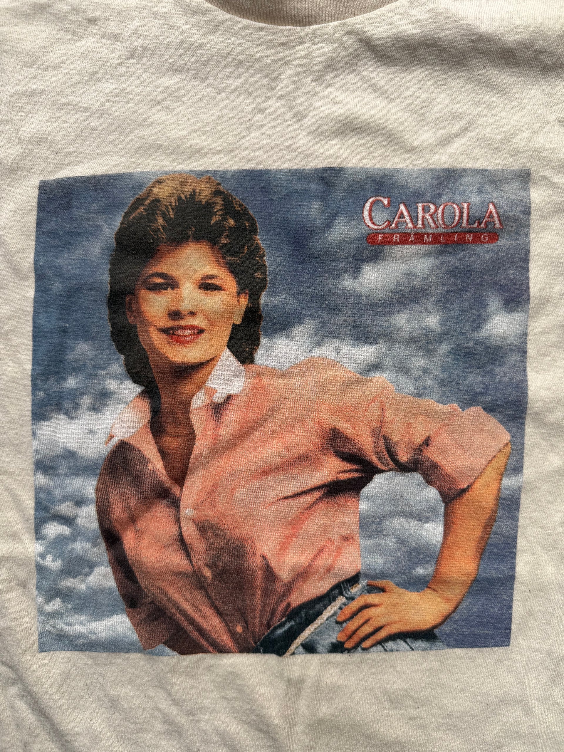 90s Carola “Främling” Photo Print T-shirt | Size L