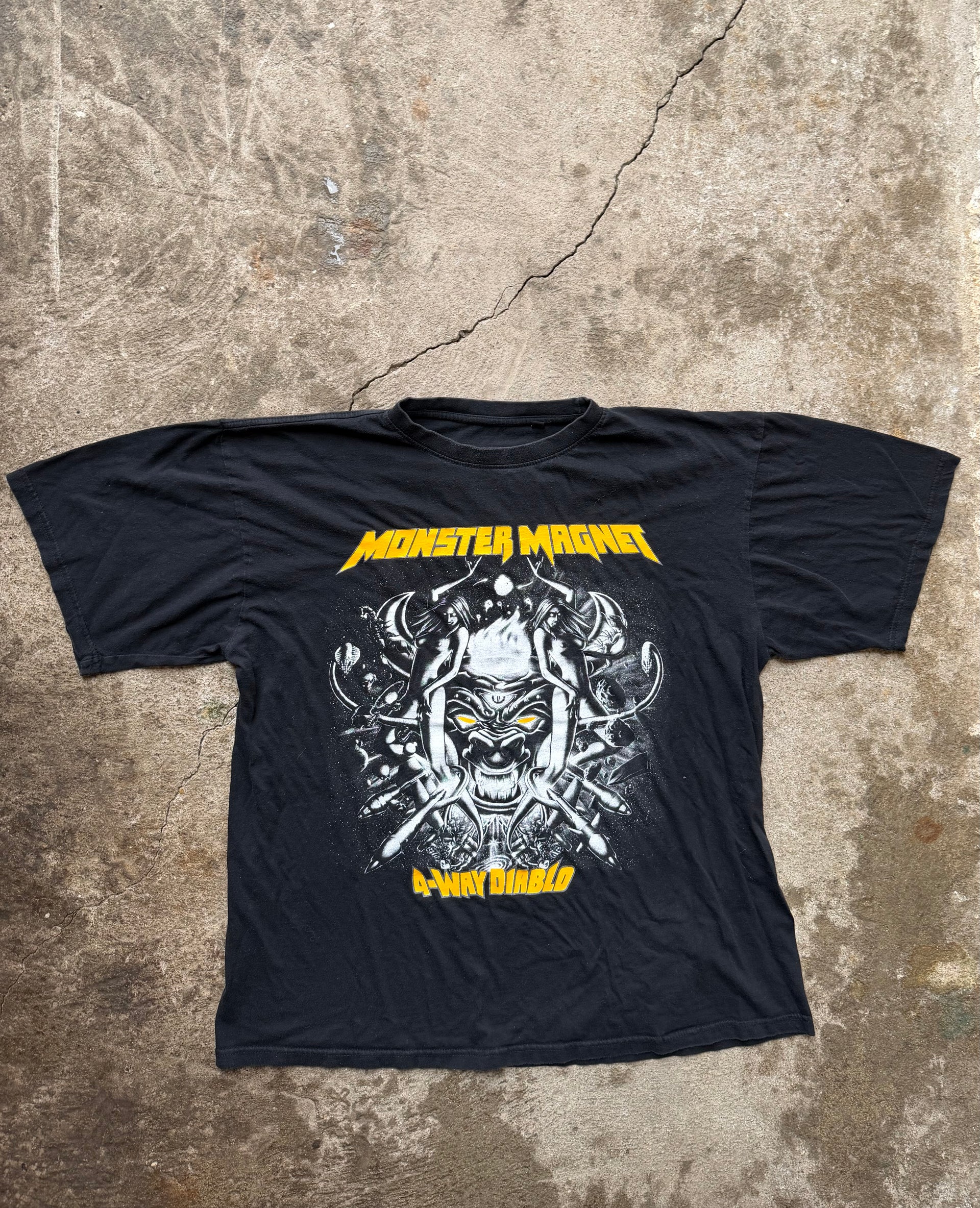 2000s Monster Magnet 4-Way Diablo 2008 Tour T-Shirt | Size L